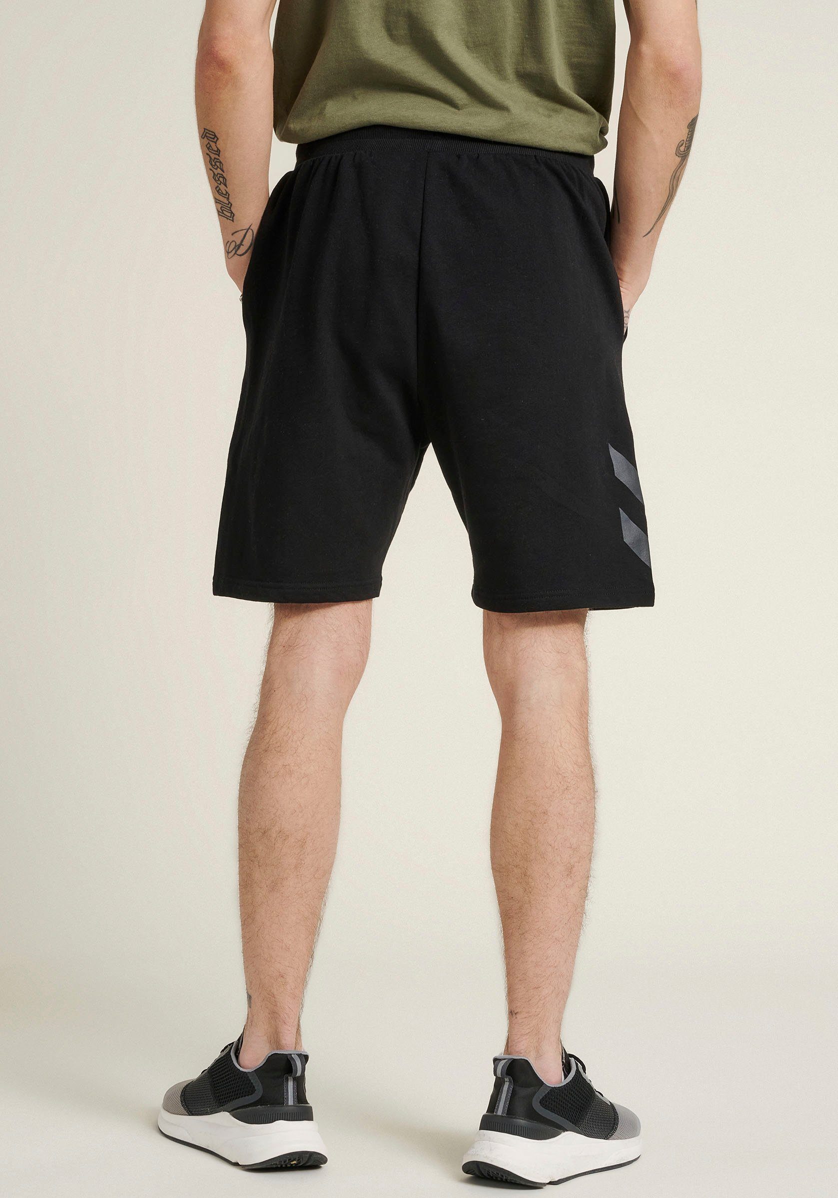 hummel Shorts schwarz