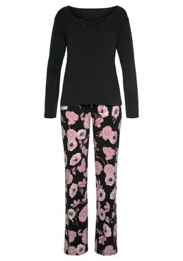 LASCANA Pyjama (2 tlg) mit Blumenmuster und Spitzendetails
