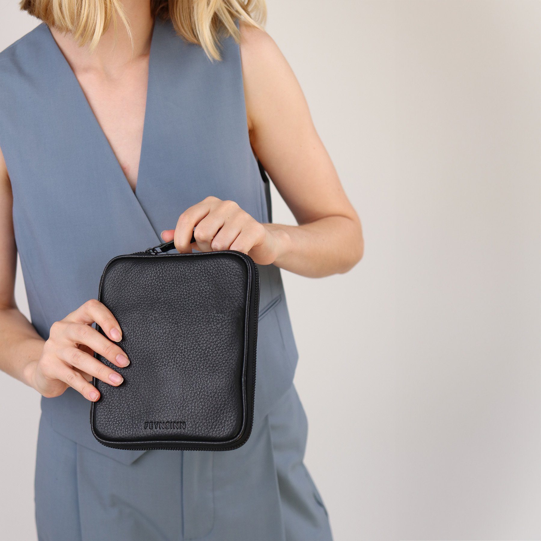 FEYNSINN Businesstasche echt Leder Organizer Tasche groß Ledertasche JORI, Zubehörtasche Damen Herren Organizertasche für Kabel etc. schwarz