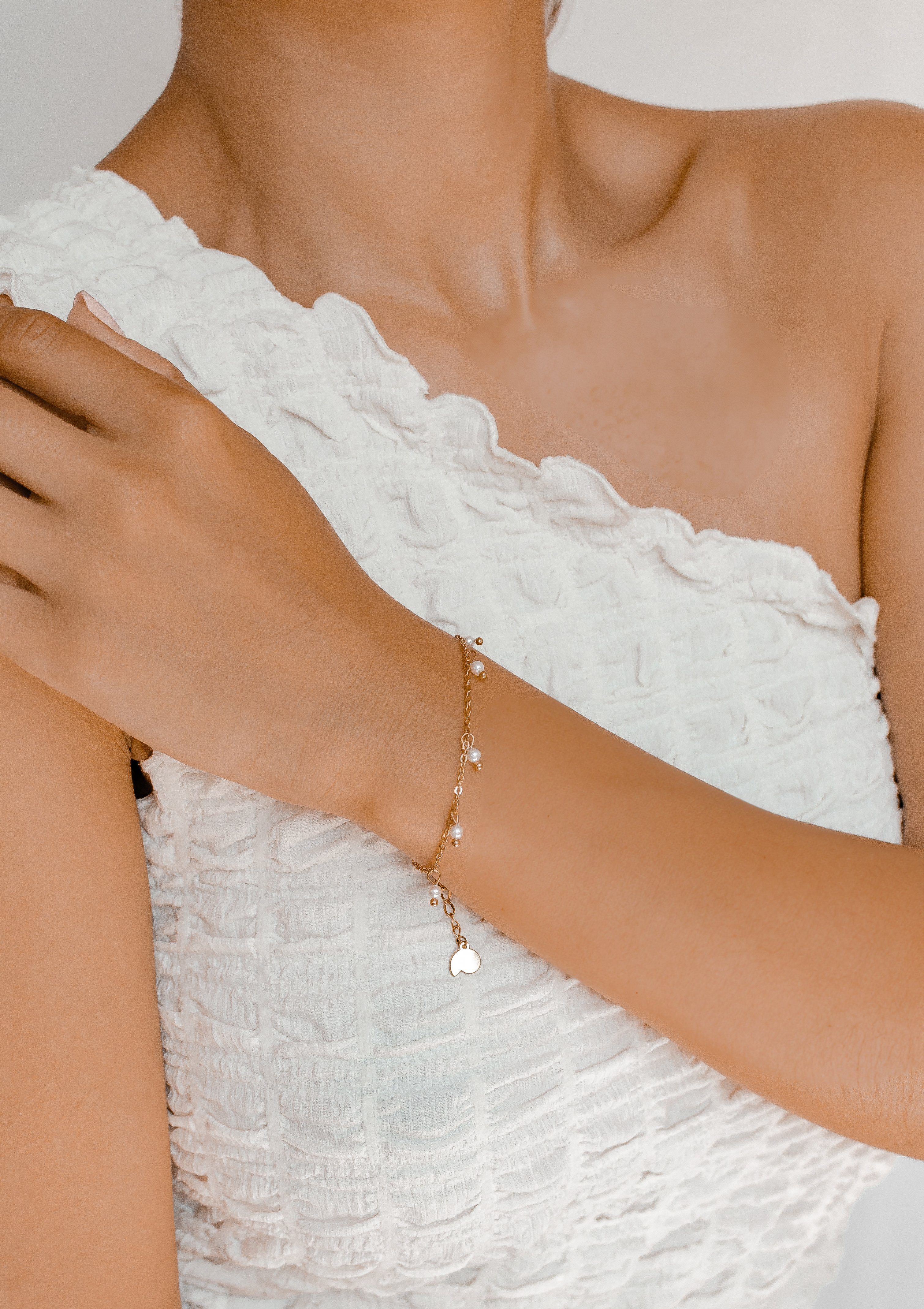 Hey Happiness Perlenarmband Damen Edelstahl, Armkette Perlen 18K Gold Roségold, Edelstahl Kettchen Perle weiß hängend, wasserfest
