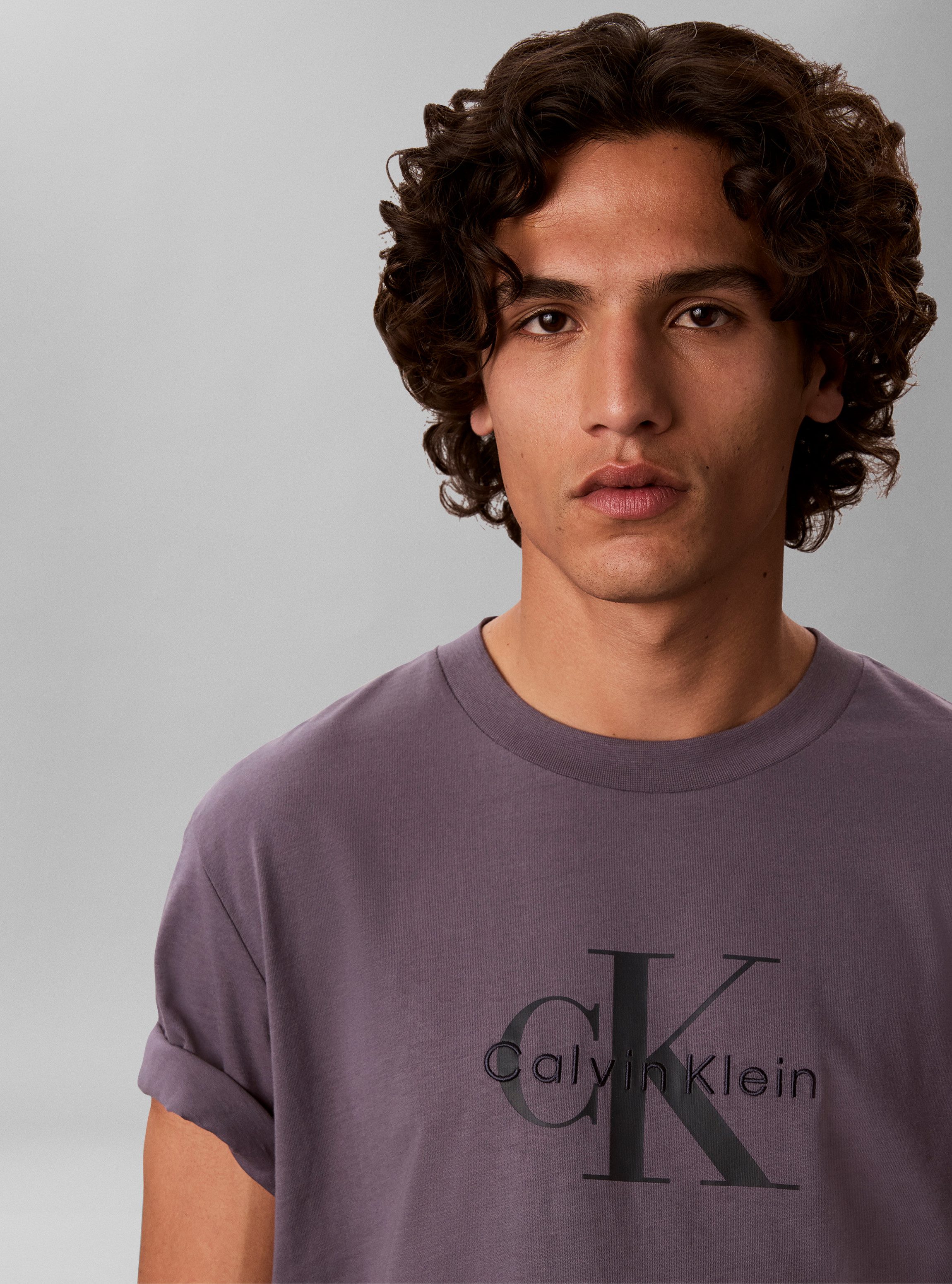 Calvin Klein Jeans T-Shirt SS Hero Monologo Tee 20s Mit Rundhalsausschnitt, regular fit – Bild 3 von 5