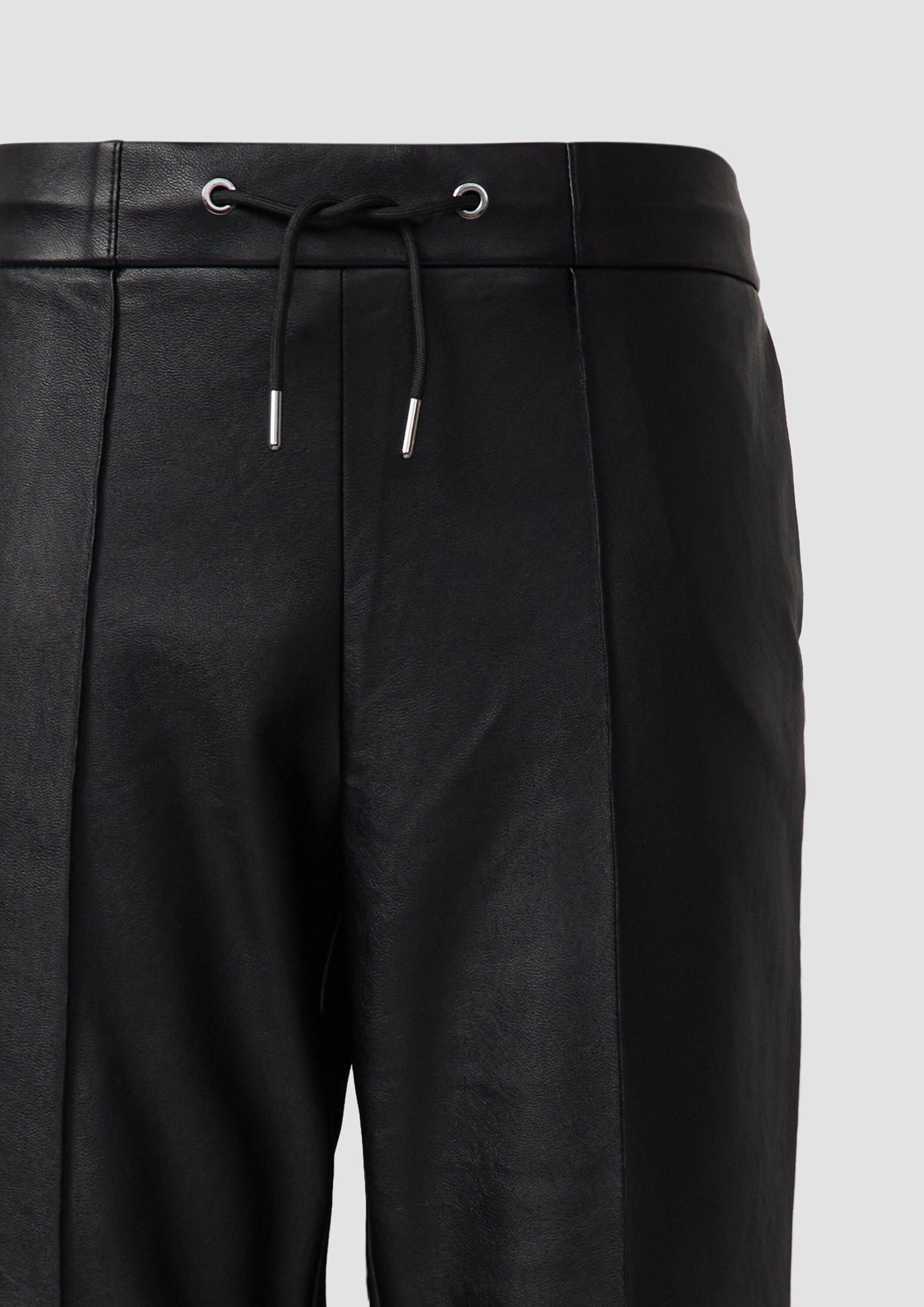 s.Oliver Jogginghose Hose Jogpants aus Lederimitat mit Elastikbund und Tunnelzug