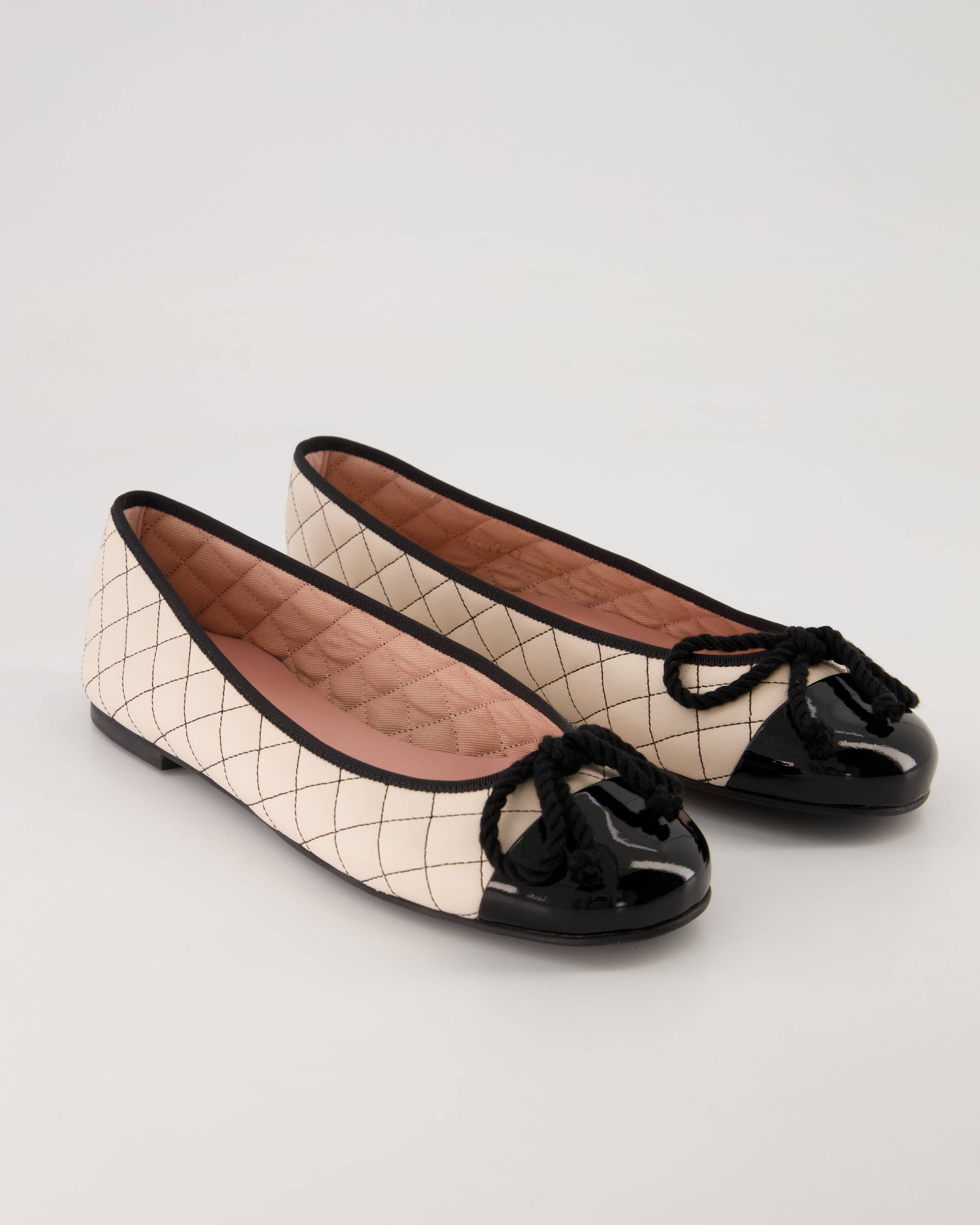 44227 Ballerina