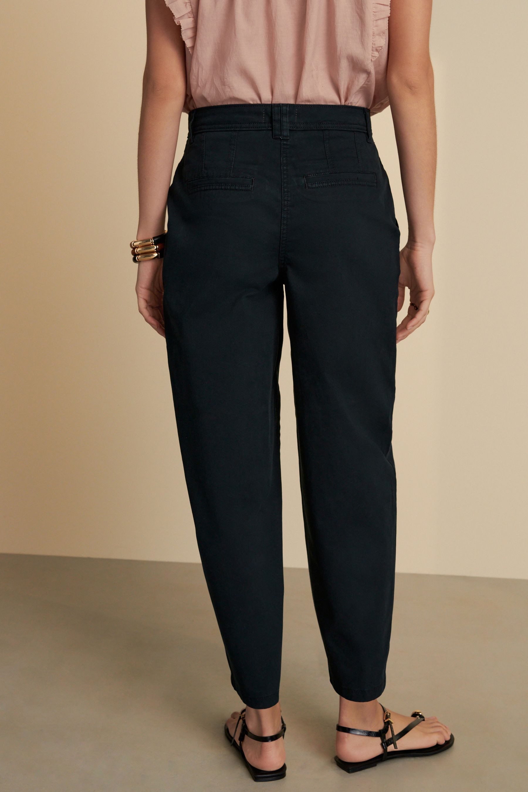 Next Chinohose Chinohose mit Barrel-Leg (1-tlg) günstig online kaufen