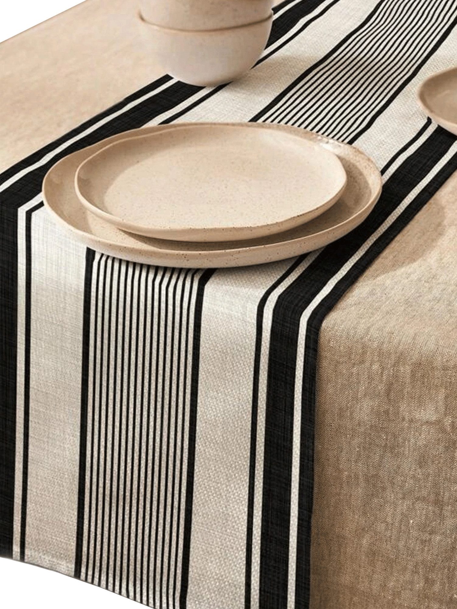 LIVINA HOME Tischläufer Premium Tischdecke abwaschbar, Tischband, moderne L günstig online kaufen