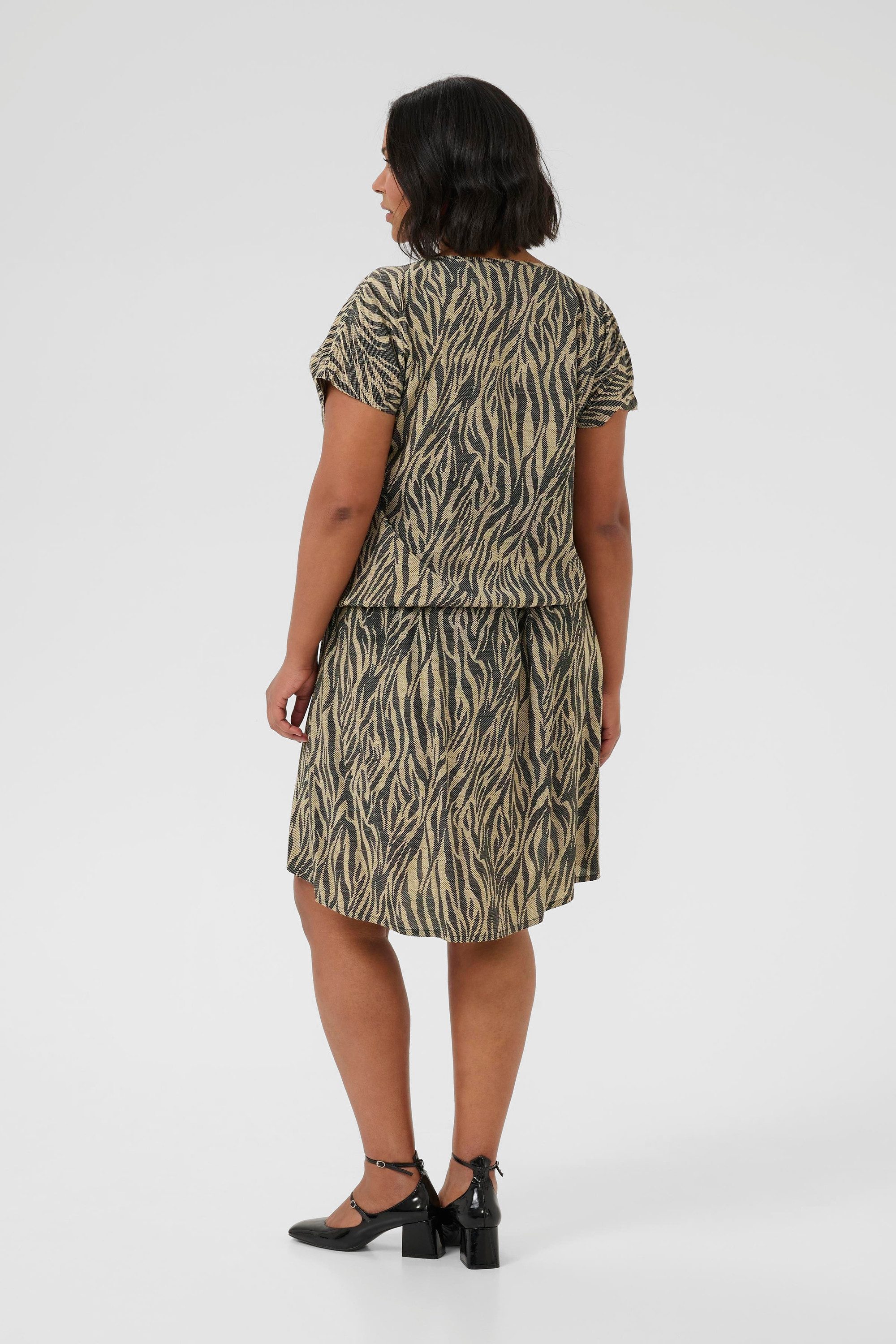 KAFFE Curve Kurzarmbluse Kurzarm-Bluse KCmaren Große Größen