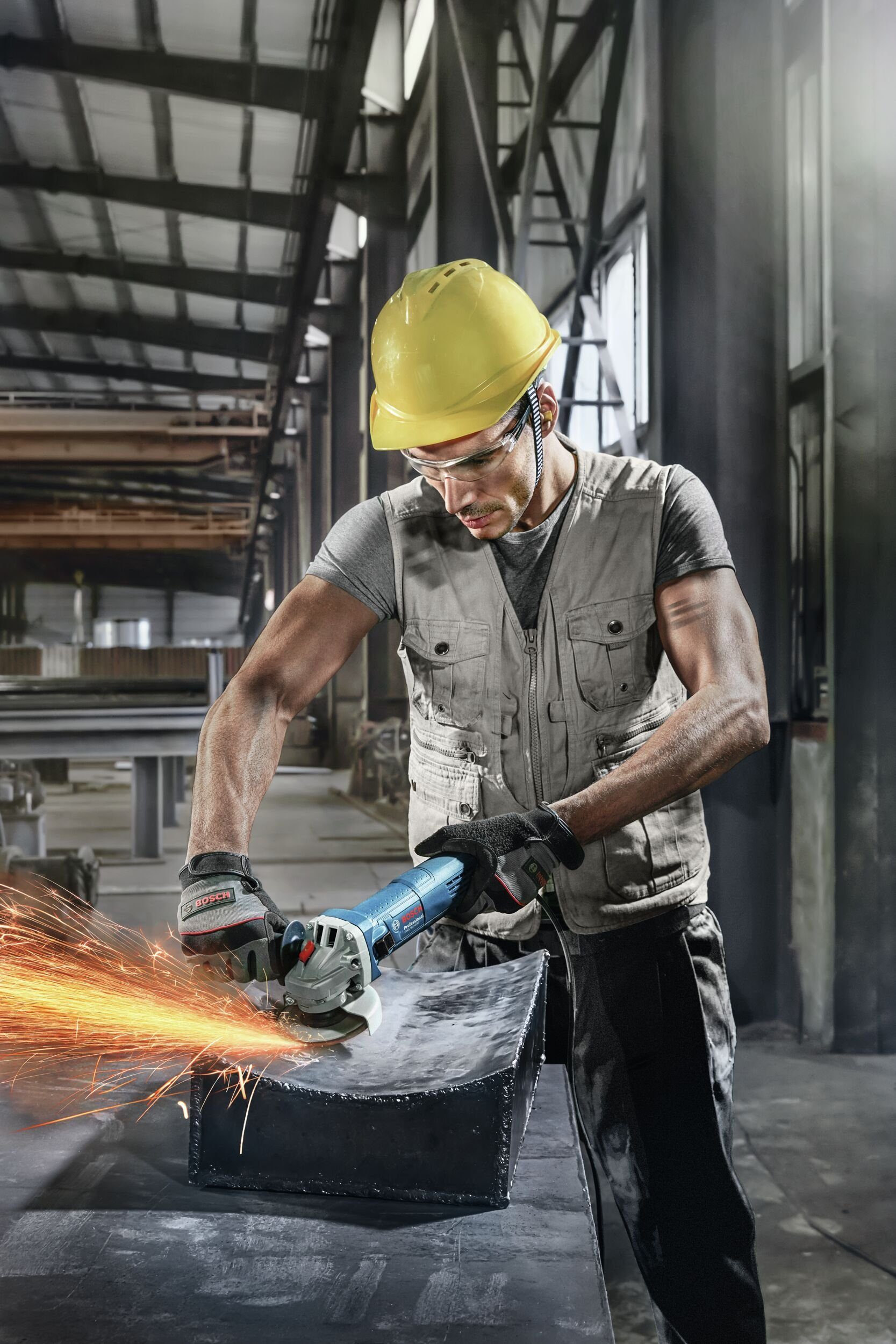 Bosch Professional Winkelschleifer GWS 9-125 S, max. 11000 U/min, Mit Aufnahmeflansch - im Karton