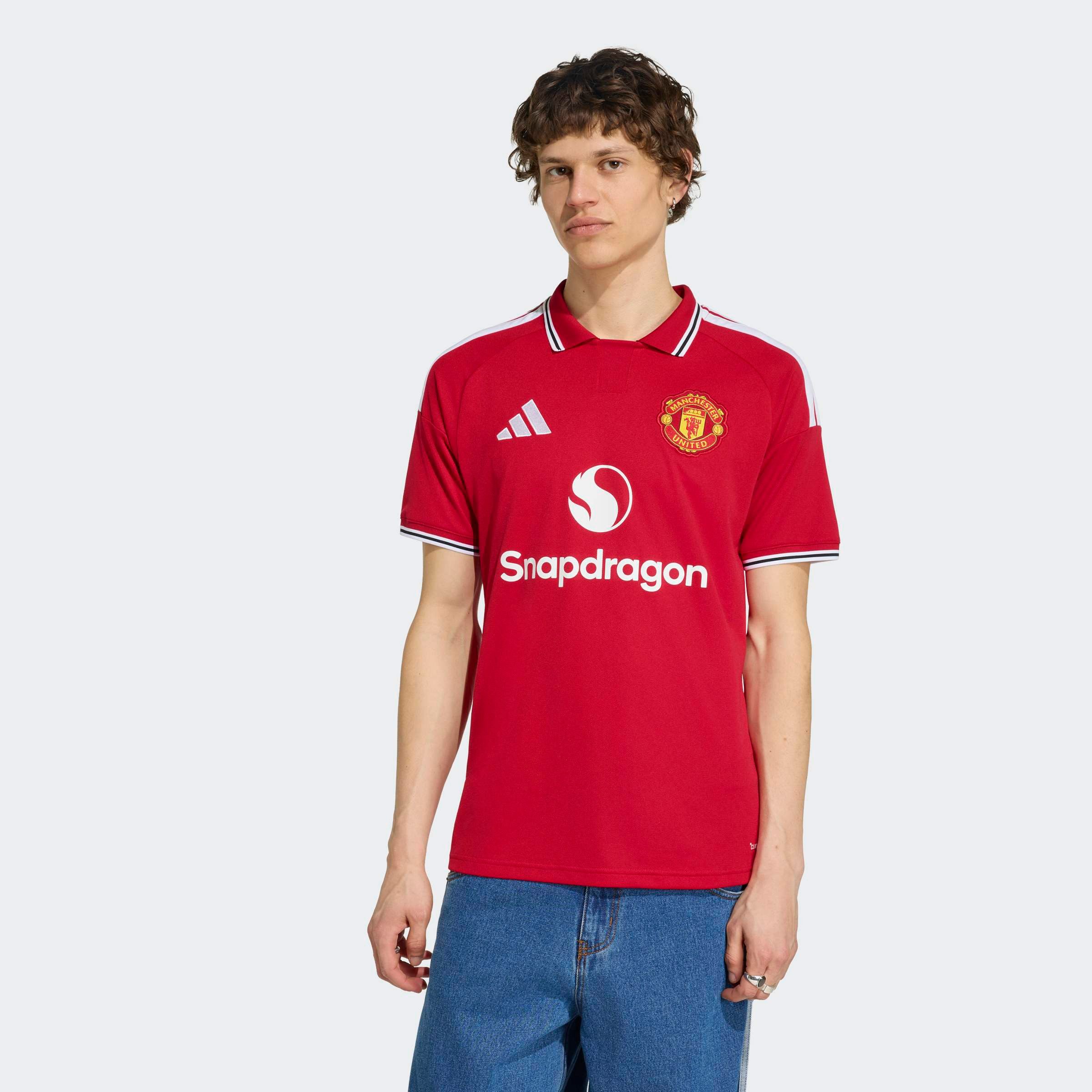 adidas Performance Fußballtrikot MANCHESTER UNITED 26/27 HEIMTRIKOT mit schmaler Passform, mit gestreiftem Kragen und Bündchen