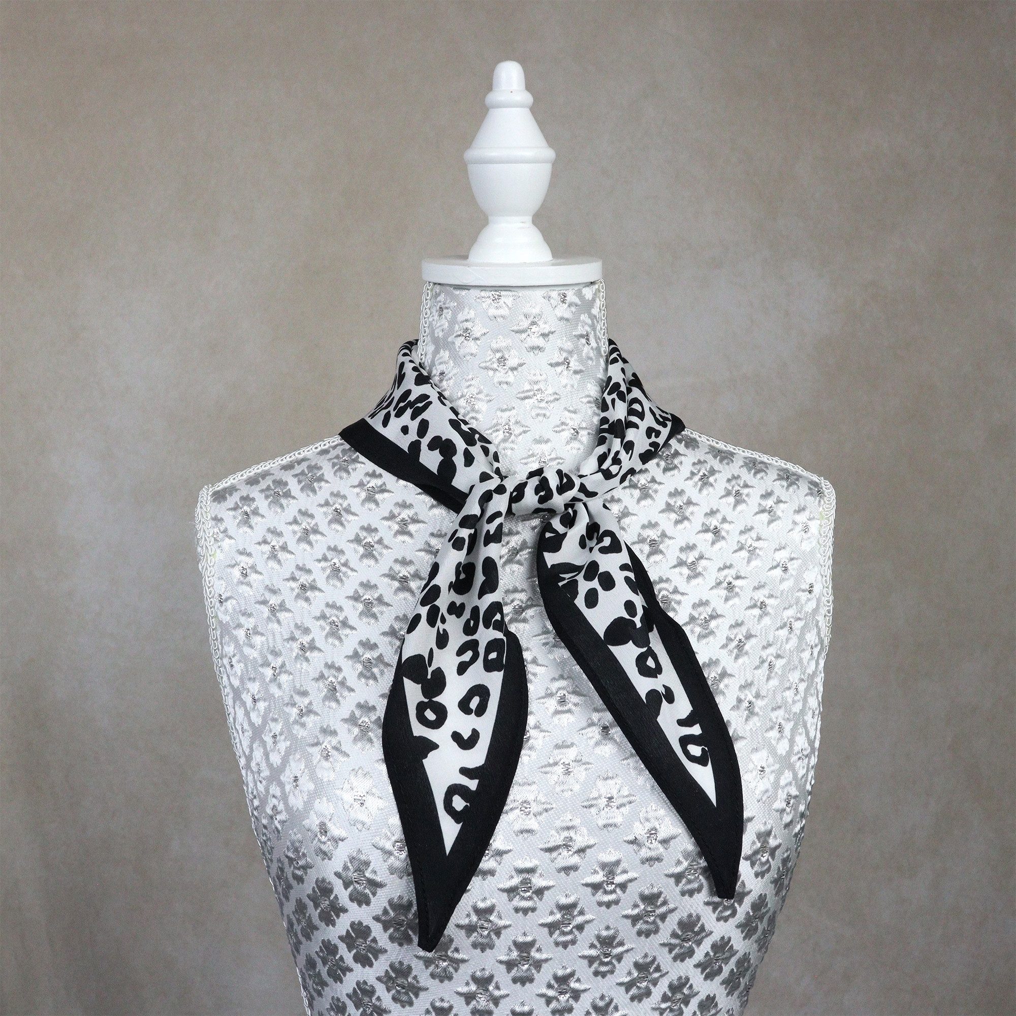 ZEBRO Modetuch Seiden Schleifen Schal