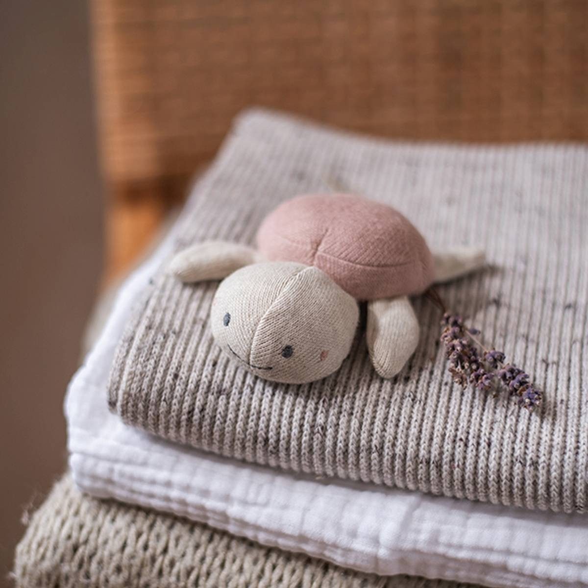 Ava & Yves Kuscheltier-Rassel Rassel aus Strickstoff 11cm ab 2 Monaten Greifspiel Lernspiel