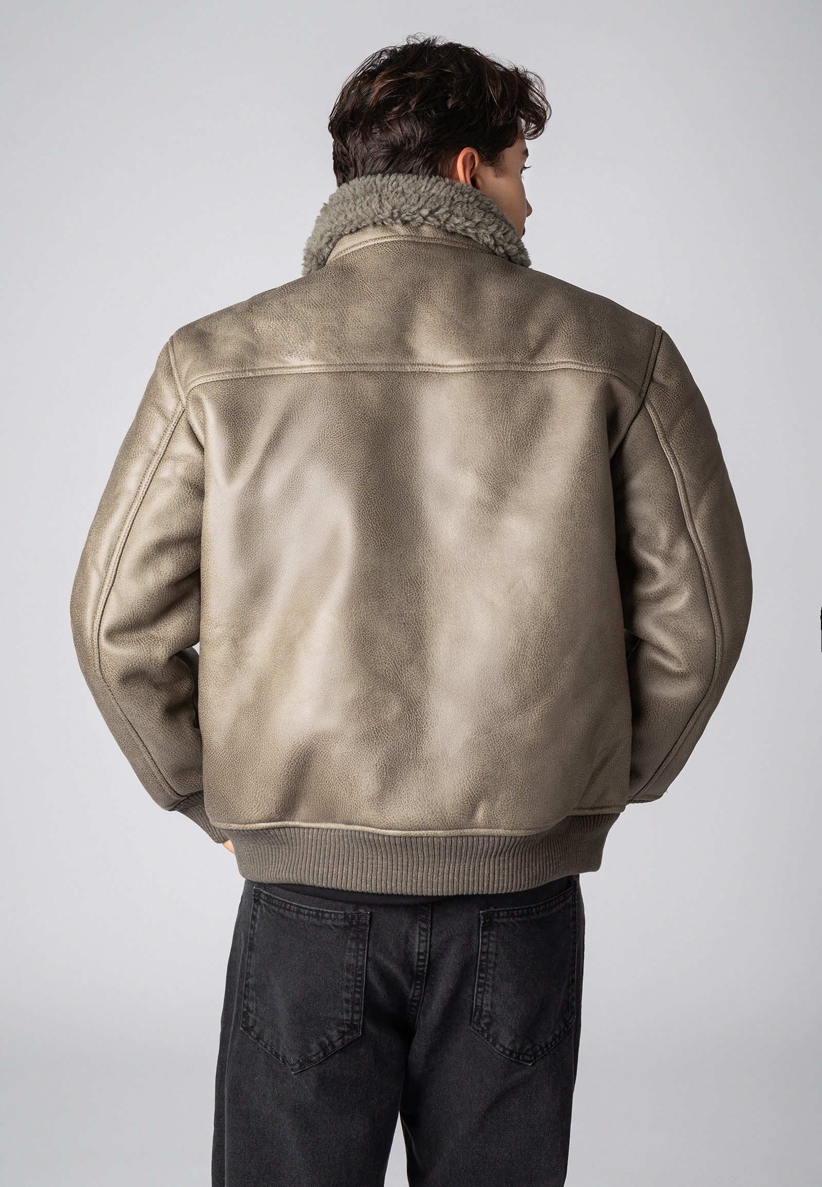 SUBLEVEL Winterjacke Herren Jacke aus Kunstleder mit Kunstfelleinsatz Kunstfellfutter und -kragen mit Schnallen
