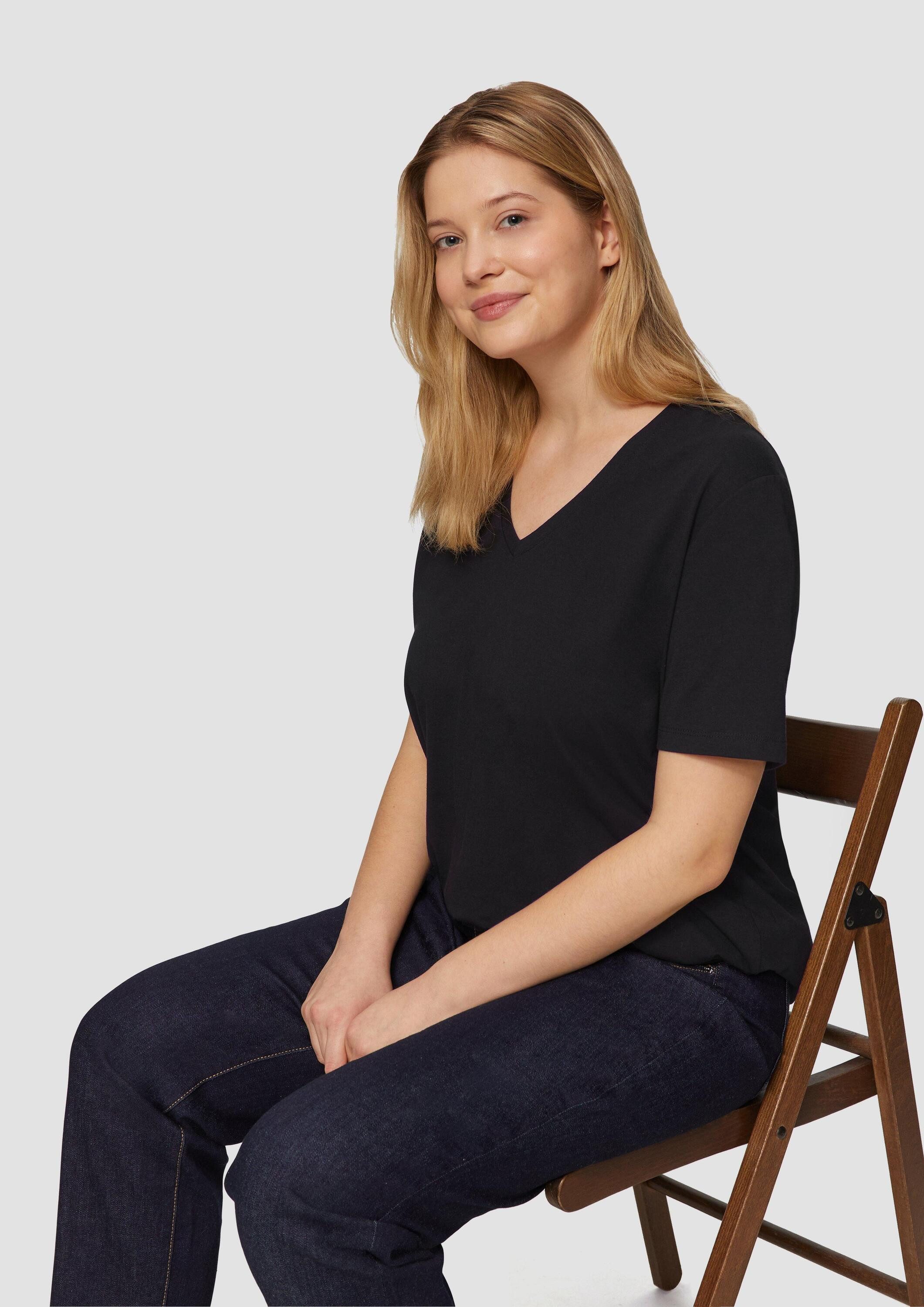 s.Oliver Kurzarmshirt T-Shirt T-Shirt mit V-Ausschnitt
