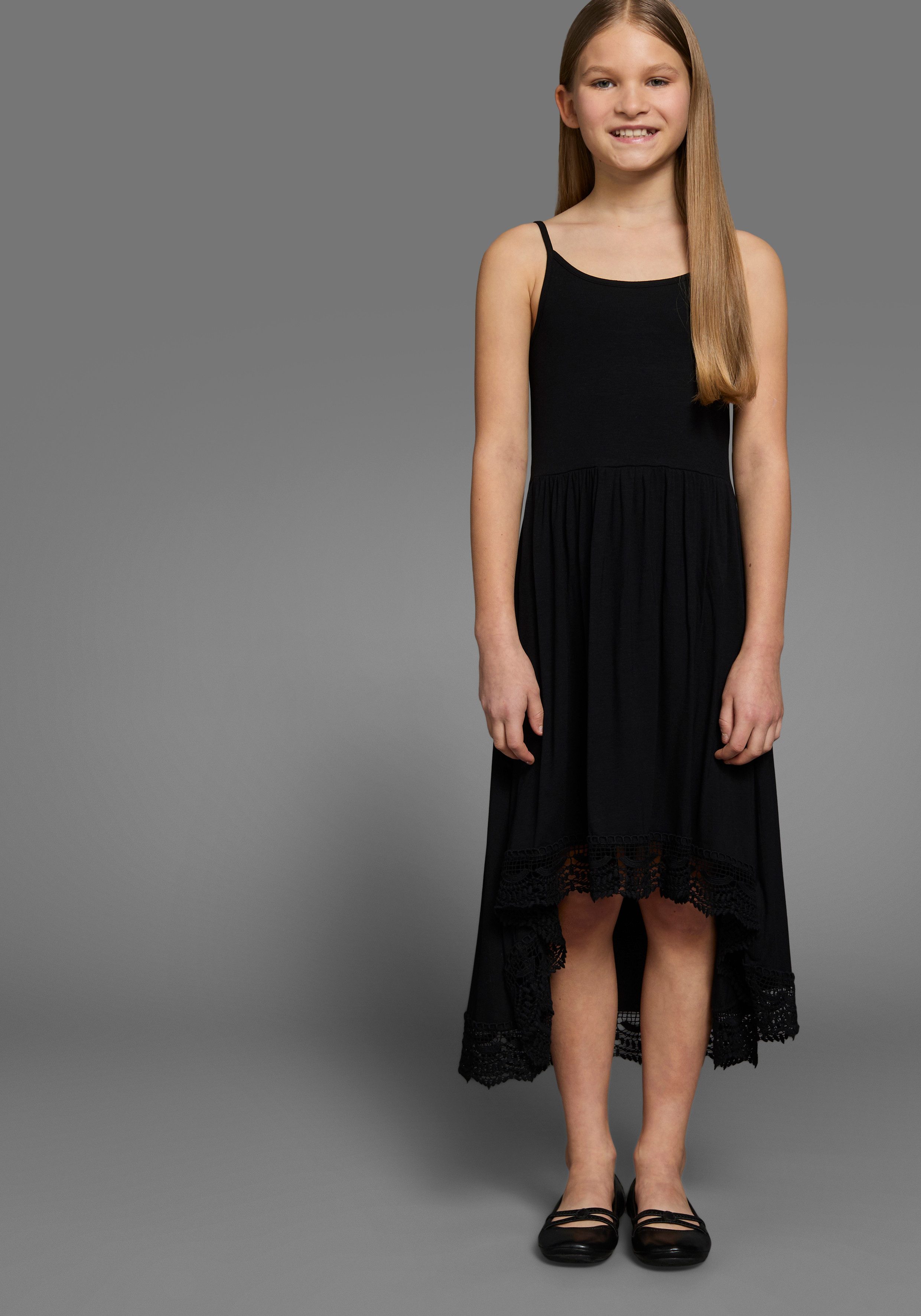 KIDSWORLD Jerseykleid - Spaghettikleide aus Viskose luftiges Jerseykleid, knieumspielende Länge