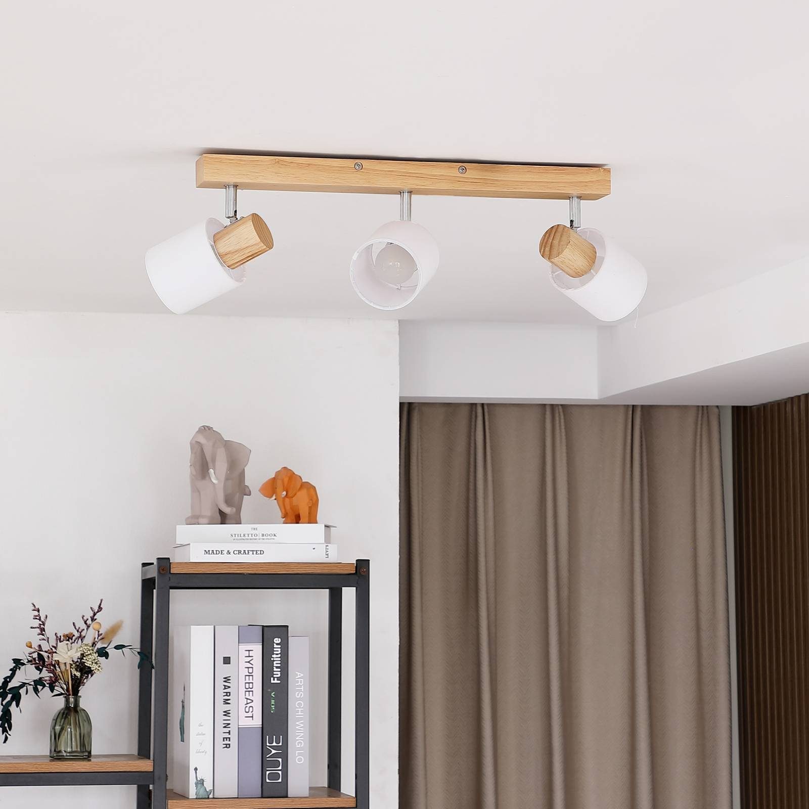Lindby Deckenstrahler Wanessa, Holz IP20, 3 x 10 W LED