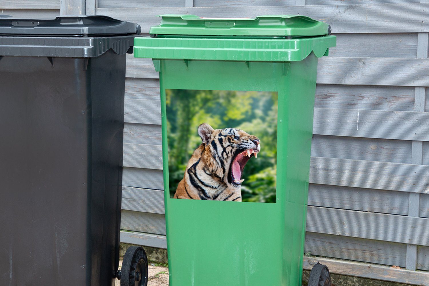 Abfalbehälter MuchoWow Mülltonne, - Container, Sticker, Kopf Wald Mülleimer-aufkleber, St), - Wandsticker (1 Tiger