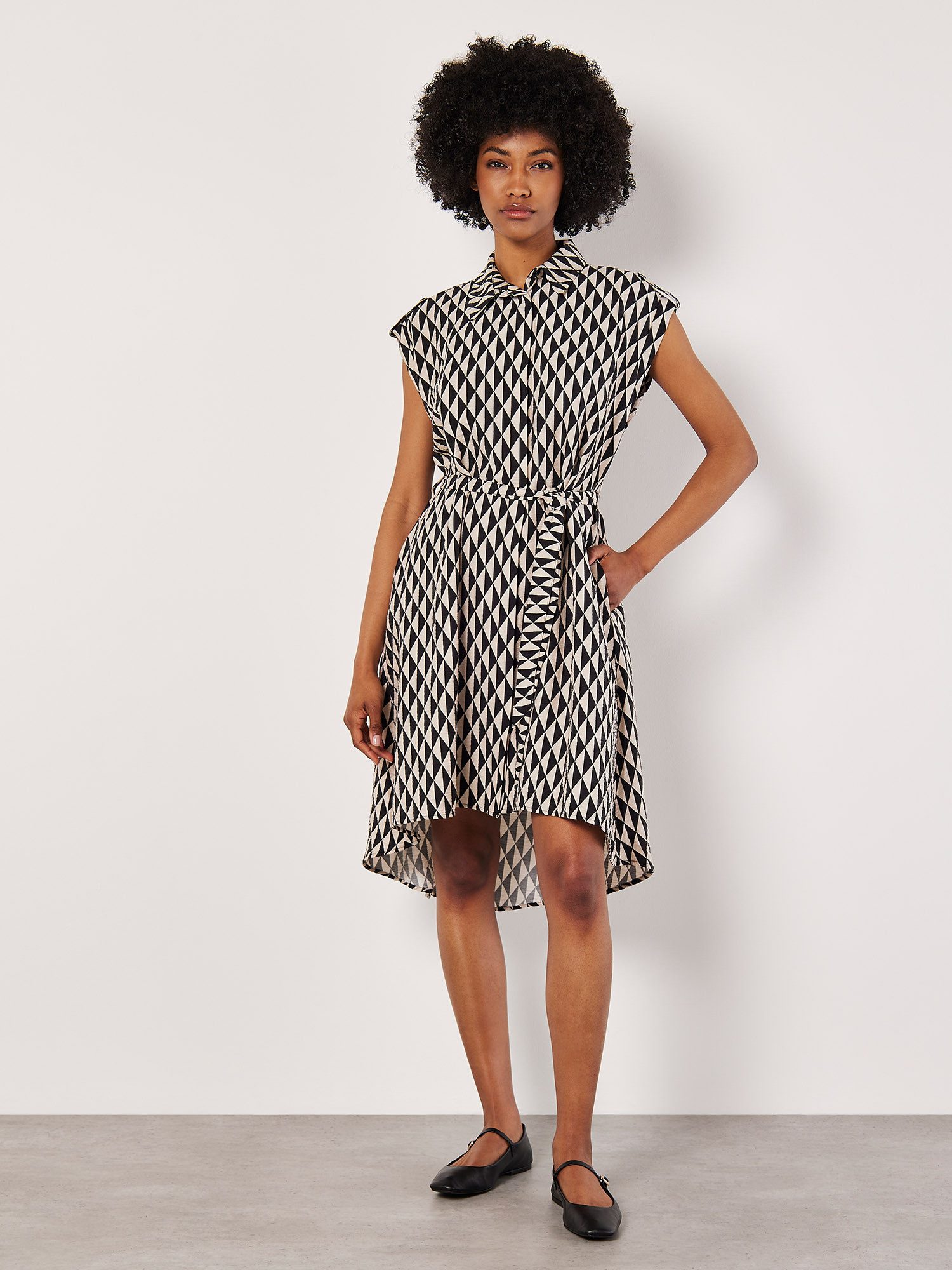 Apricot Druckkleid High-low Kleid, (2-tlg., Stoffgürtel) günstig online kaufen