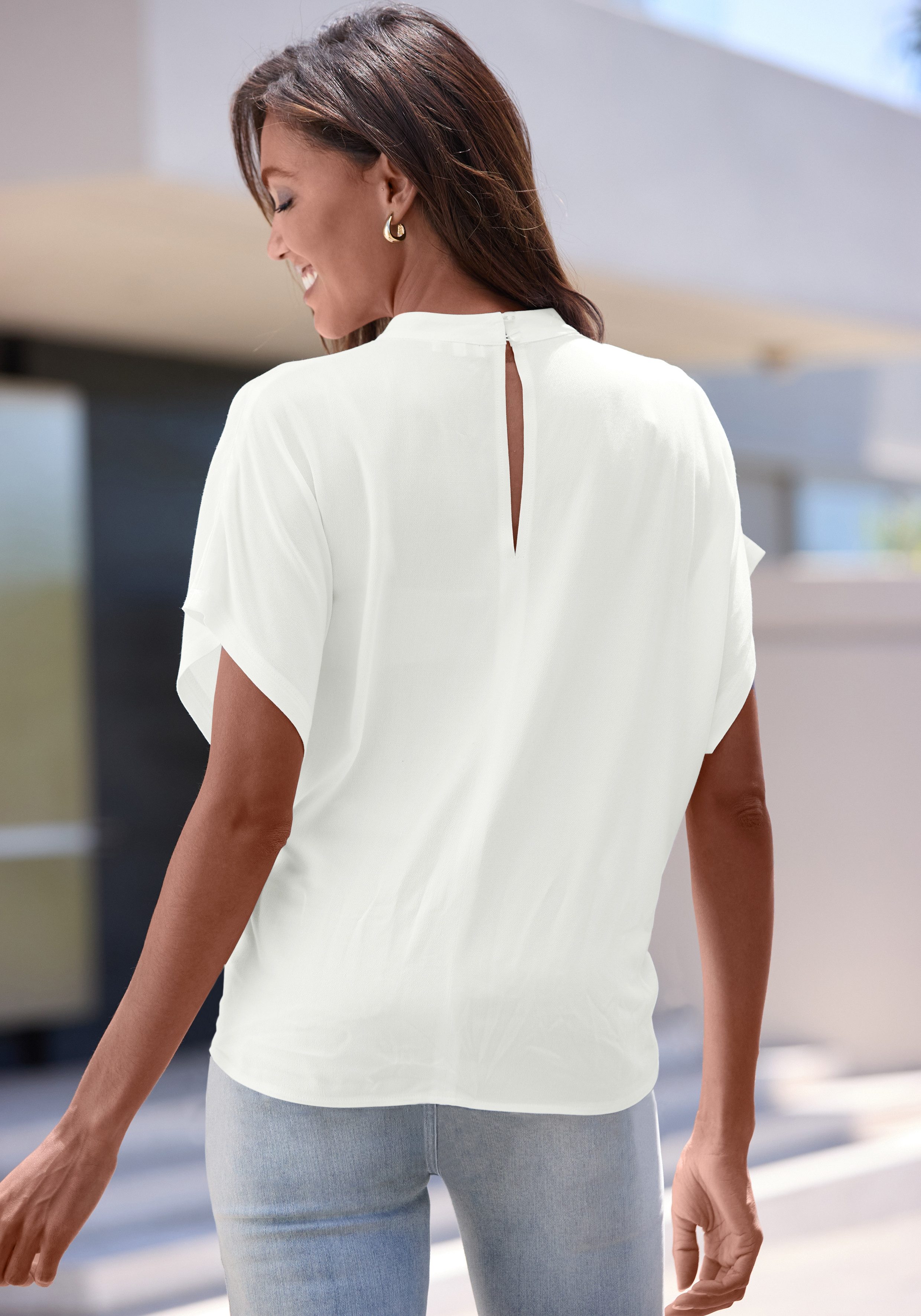 LASCANA Kurzarmbluse in lockerer Passform, Damenbluse, sportlich elegant