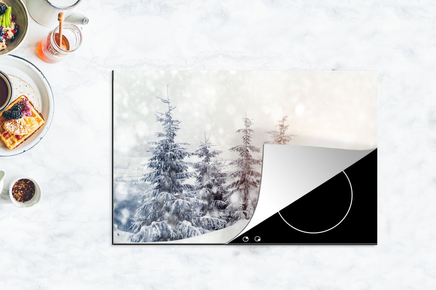 80x52 cm, Schnee (1 die küche, tlg), Winter, für Induktionskochfeld Ceranfeldabdeckung Vinyl, - - Schutz MuchoWow Herdblende-/Abdeckplatte Baum