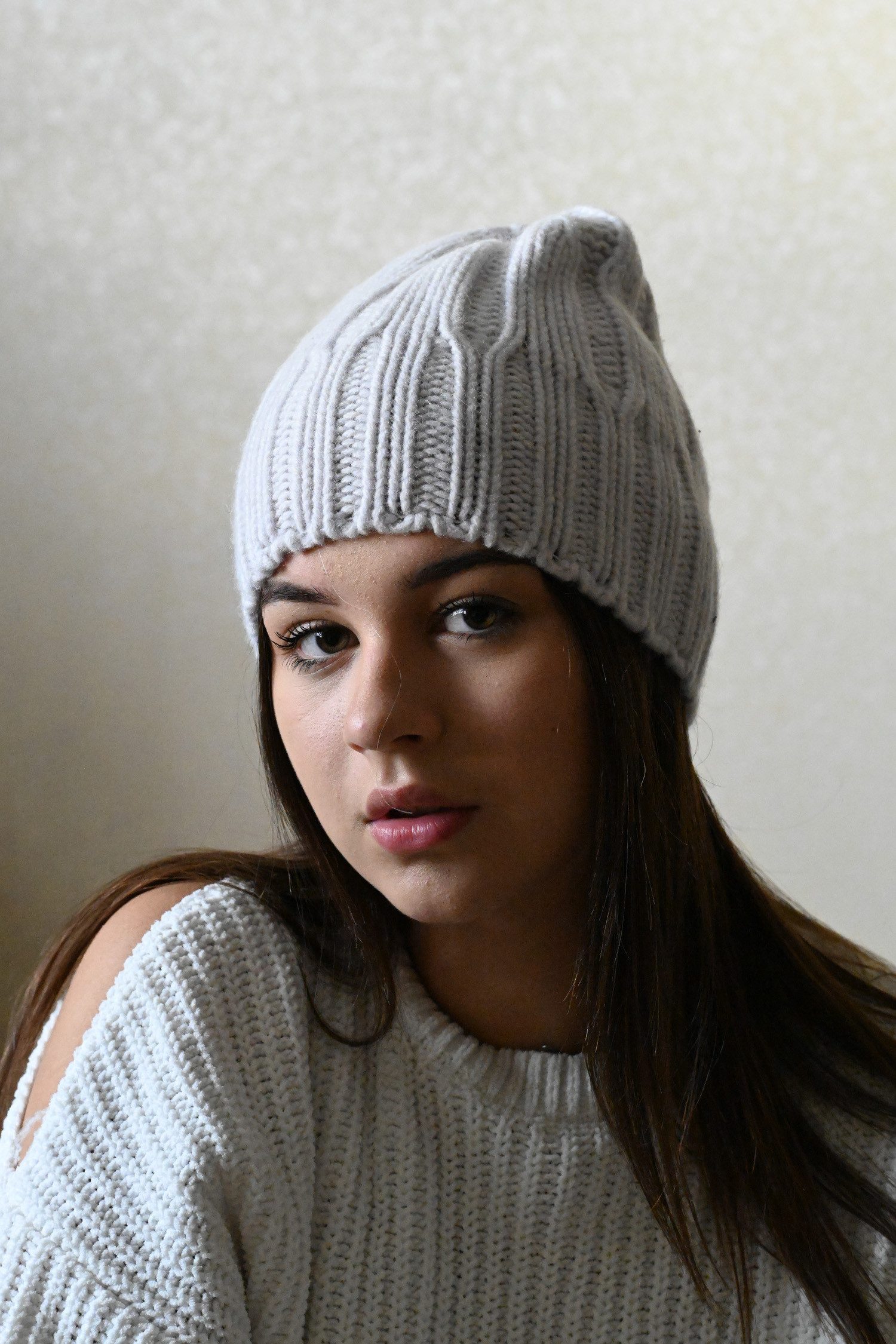 Runde Perlé Beanie weiche dünne Mütze aus 100% Merinowolle ecru Wintermütze Damen Mütze Beanie Haube Damenmütze Winter