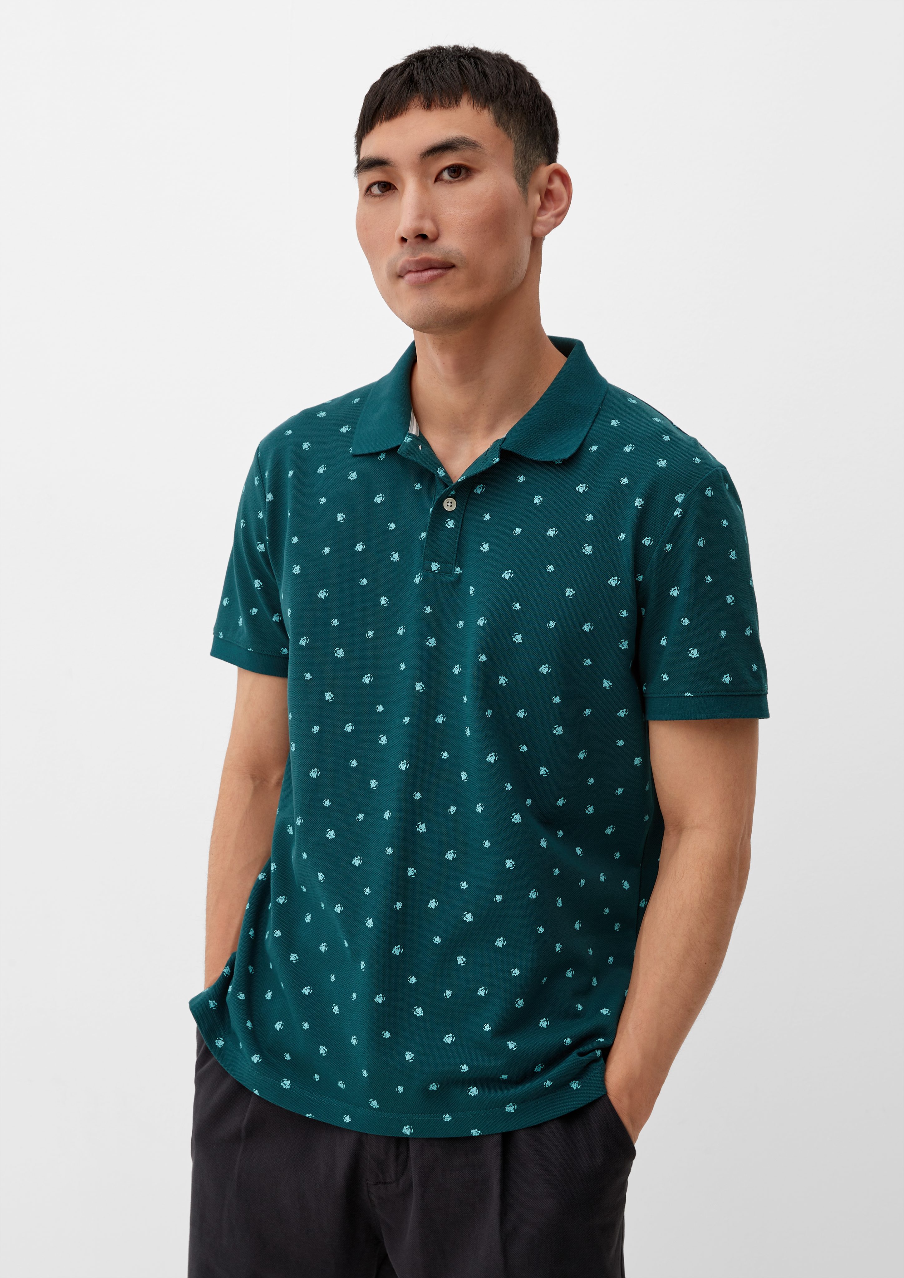 s.Oliver Kurzarmshirt Poloshirt mit Allover-Print tannengrün