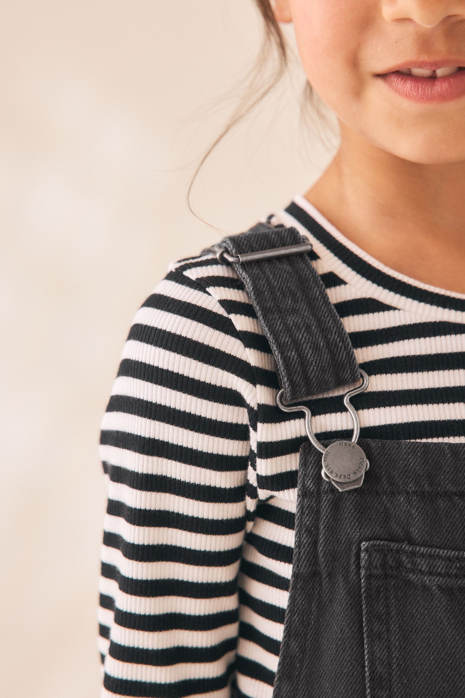Next Latzkleid Trägerkleid aus Denim (1-tlg) – Bild 5 von 5