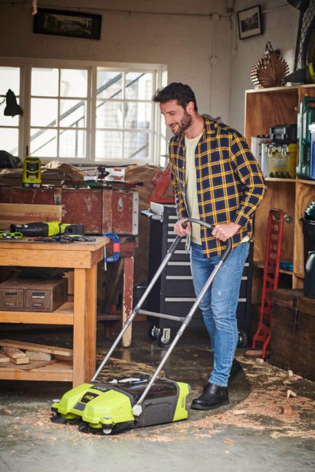 RYOBI Kehrmaschine Akku-Kehrmaschine mit Akku Kehrbesen Straßenkehrer ONE+ 18V