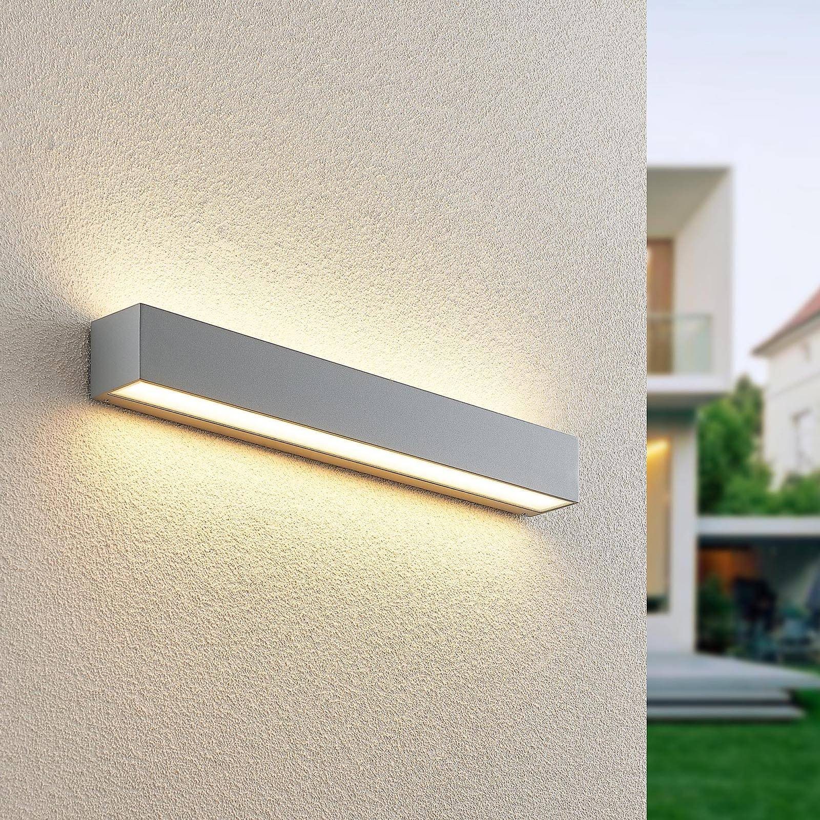 Lucande Außen-Wandleuchte Lengo, LED 36 W gesamt, warmweiß