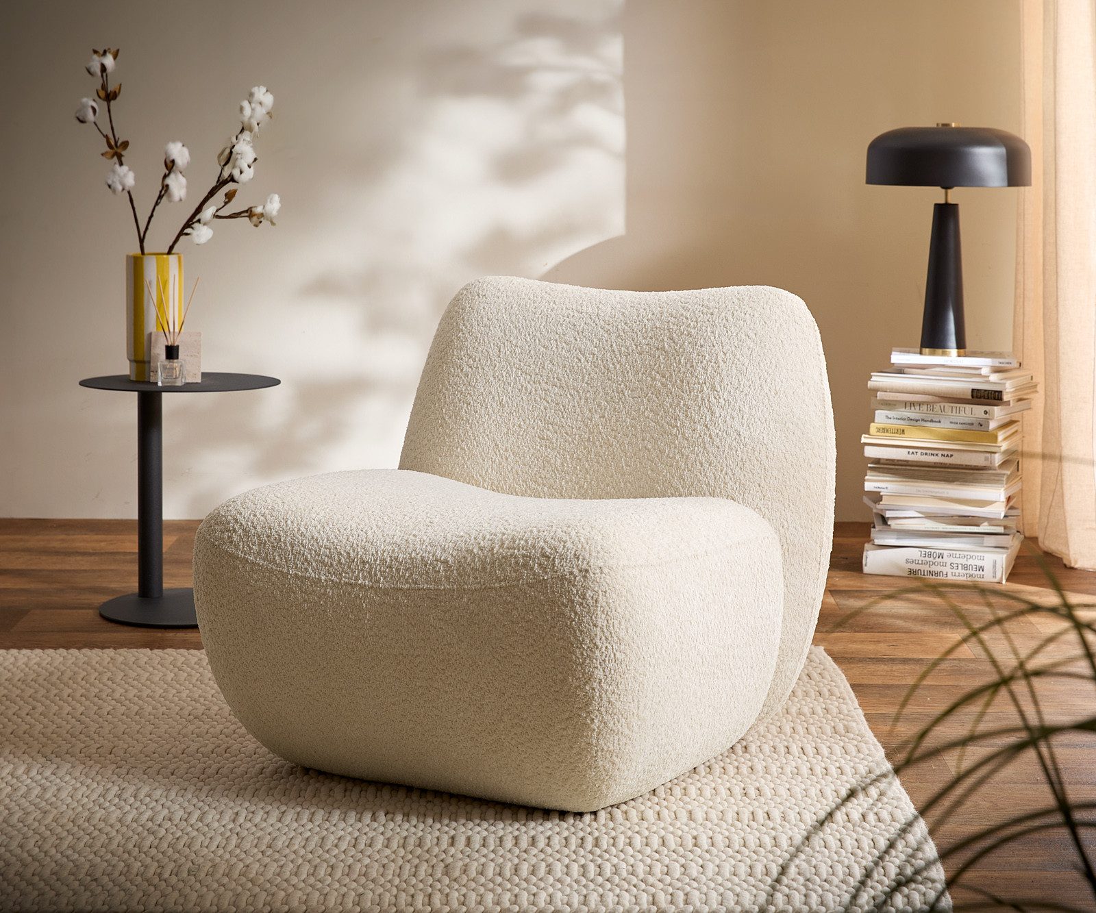 DELIFE Cocktailsessel Zena, Bouclé Weiß 75x85 cm Loungesessel