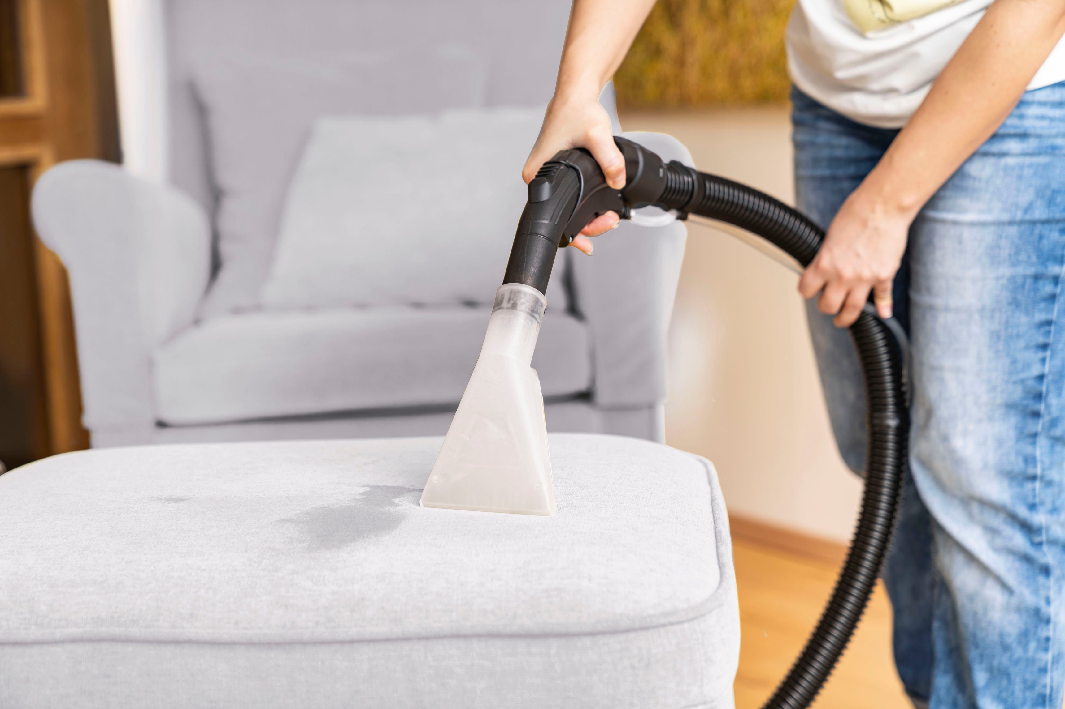 Scheppach Multi-Sauger SprayVac20, 1600 W, 2 m Sprüh- & Saugschlauch, umfangreiches Zubehör
