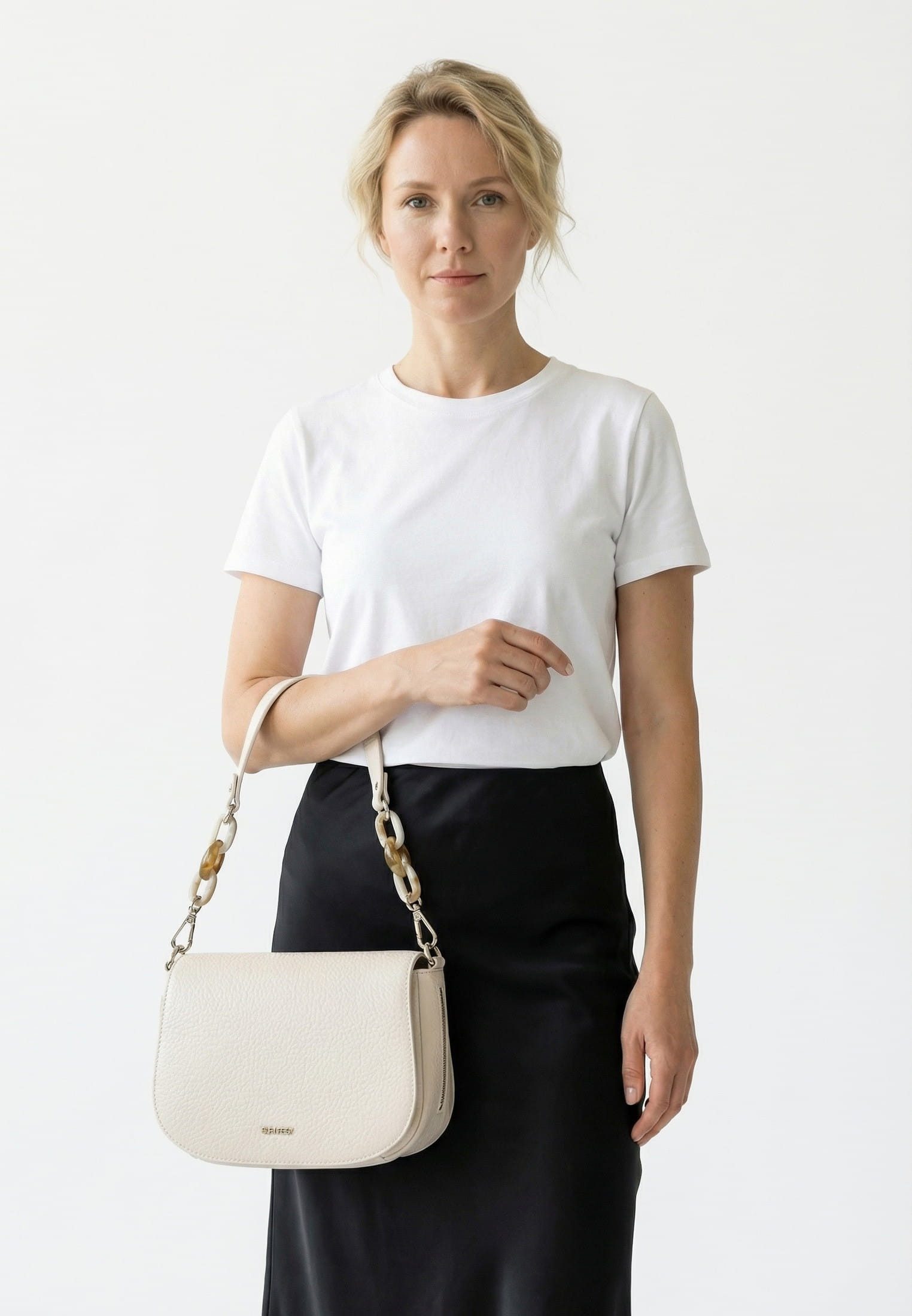 SURI FREY Umhängetasche SFY Jeanny, Ketten