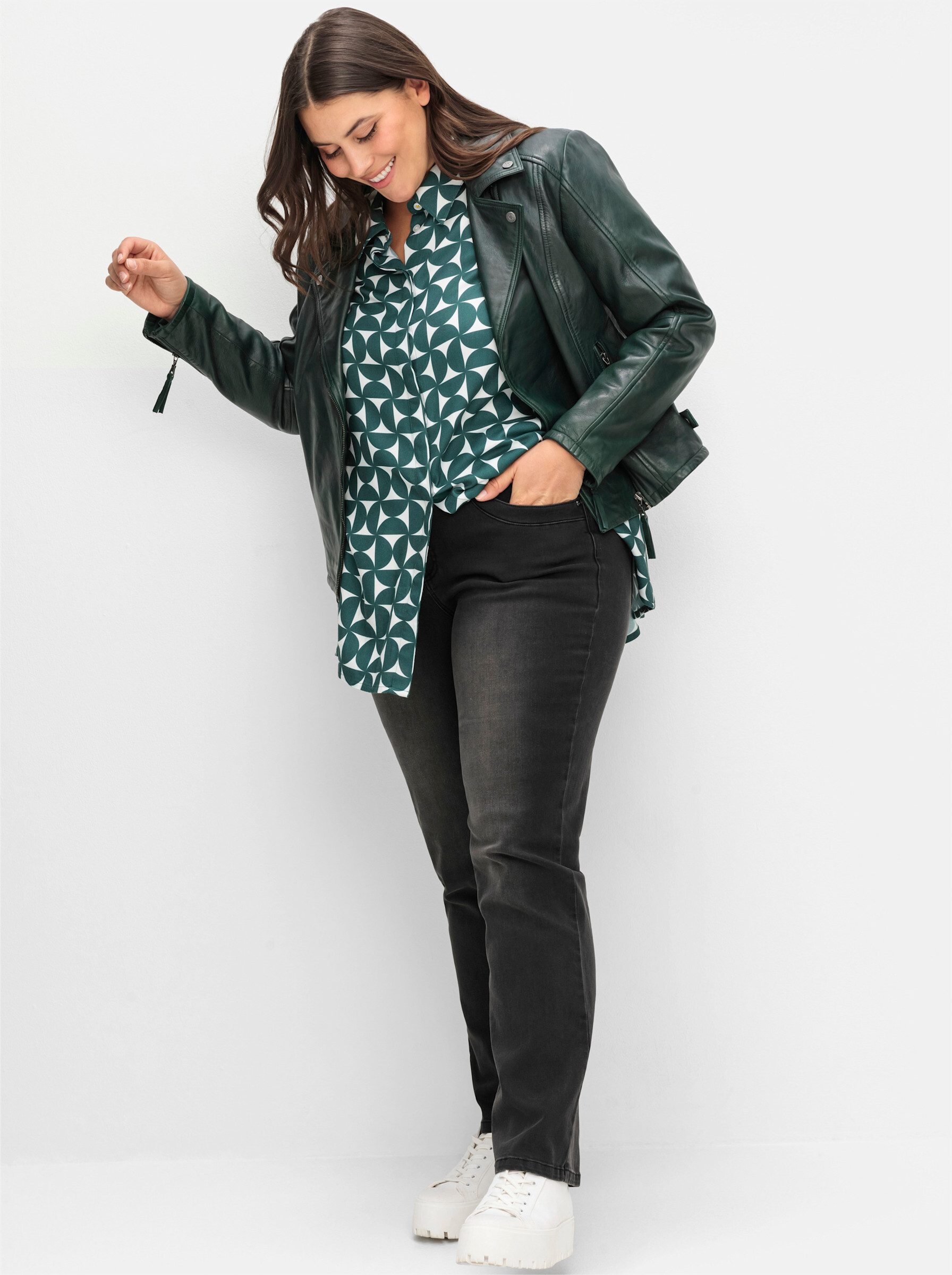 Sheego Bequeme Jeans Gerade Jeans . MANUELA für eine schmale Taille und krä günstig online kaufen