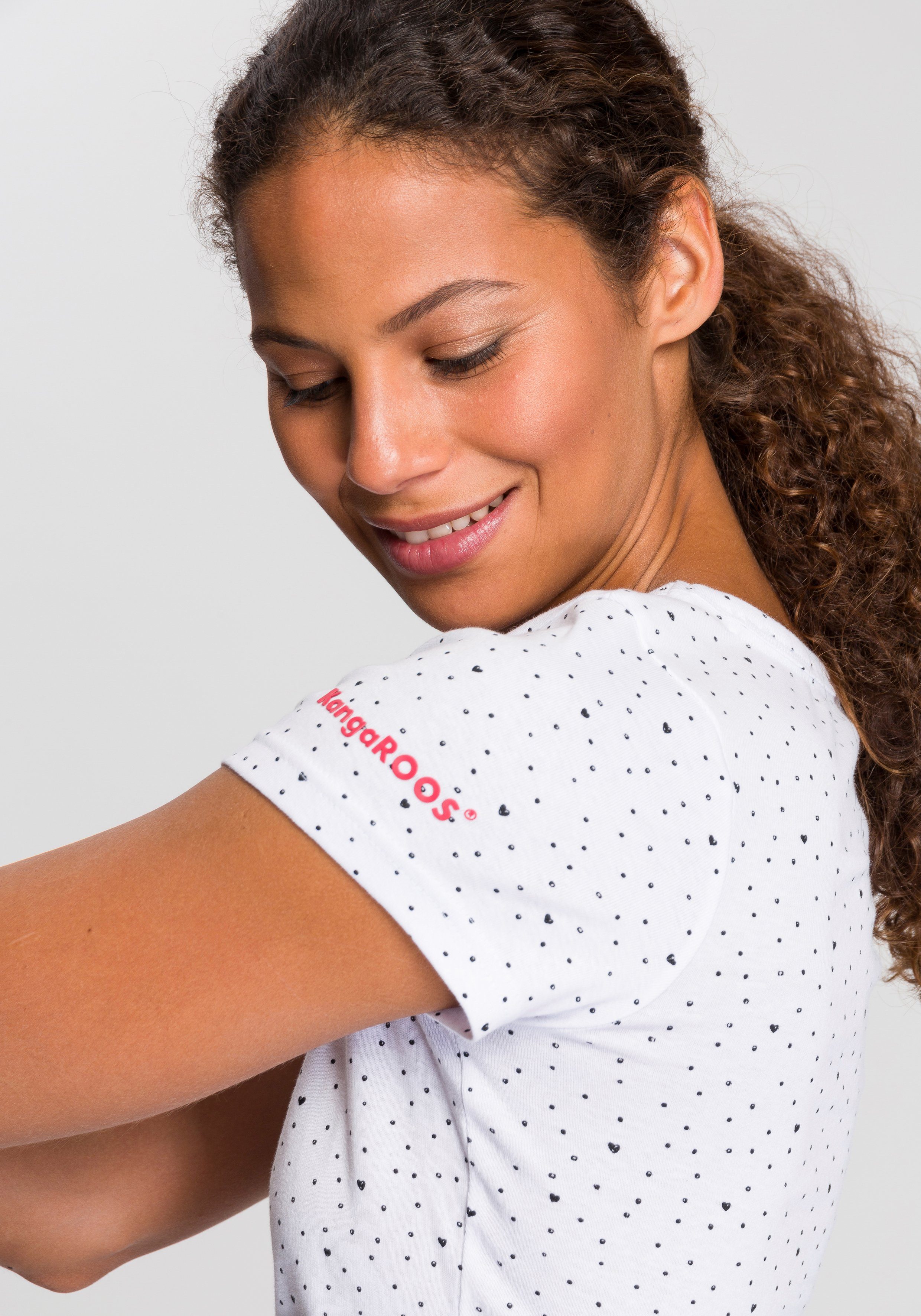 KangaROOS T-Shirt Kurzarm, elastische Rippware, mit Herz-Muster, Rundhalsausschnitt
