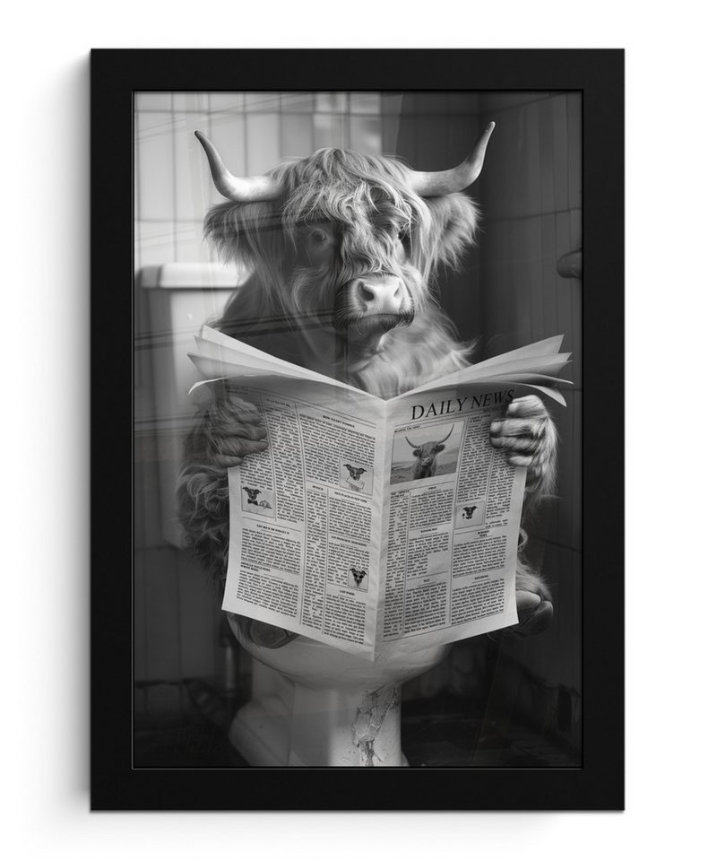MuchoWow Poster Schottischer Highlander - Kuh - Zeitung - WC - Schwarz-Weiß, (1 St), Bilderrahmen, Zimmer Deko, Bild für Wohnzimmer, 20x30 cm