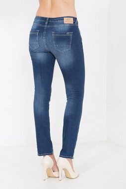 ATT Jeans 5-Pocket-Jeans Belinda mit leicher Waschung, Slim Fit