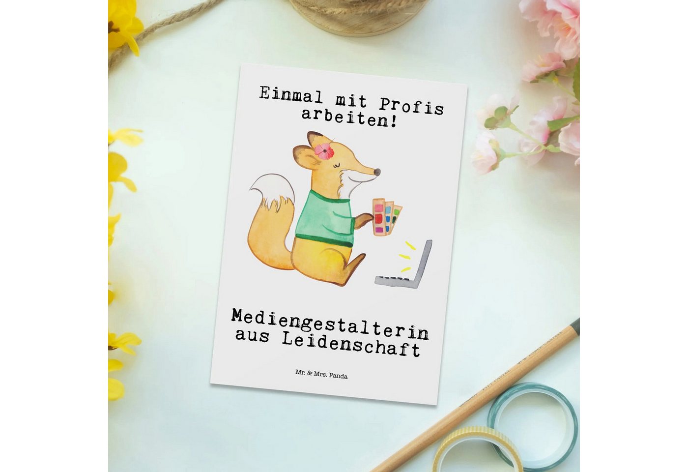 Thumbnail - Mr. & Mrs. Panda Postkarte Mediengestalterin Leidenschaft - Weiß - Geschenk, Designer, Grafikdes, Liebevolles Design