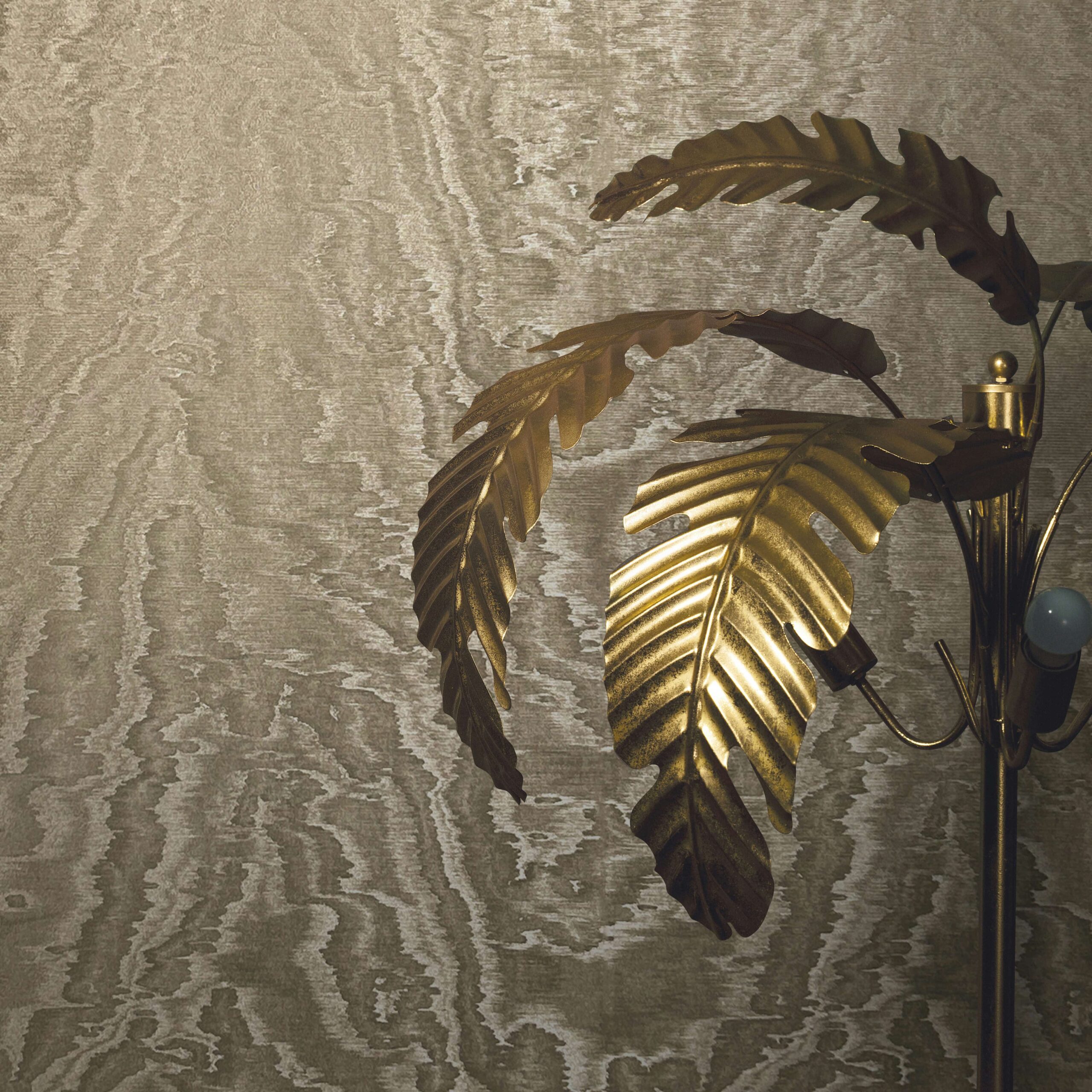 Marburg Vliestapete Tapete Glänzendes Lichtspiel, geprägt, günstig online kaufen