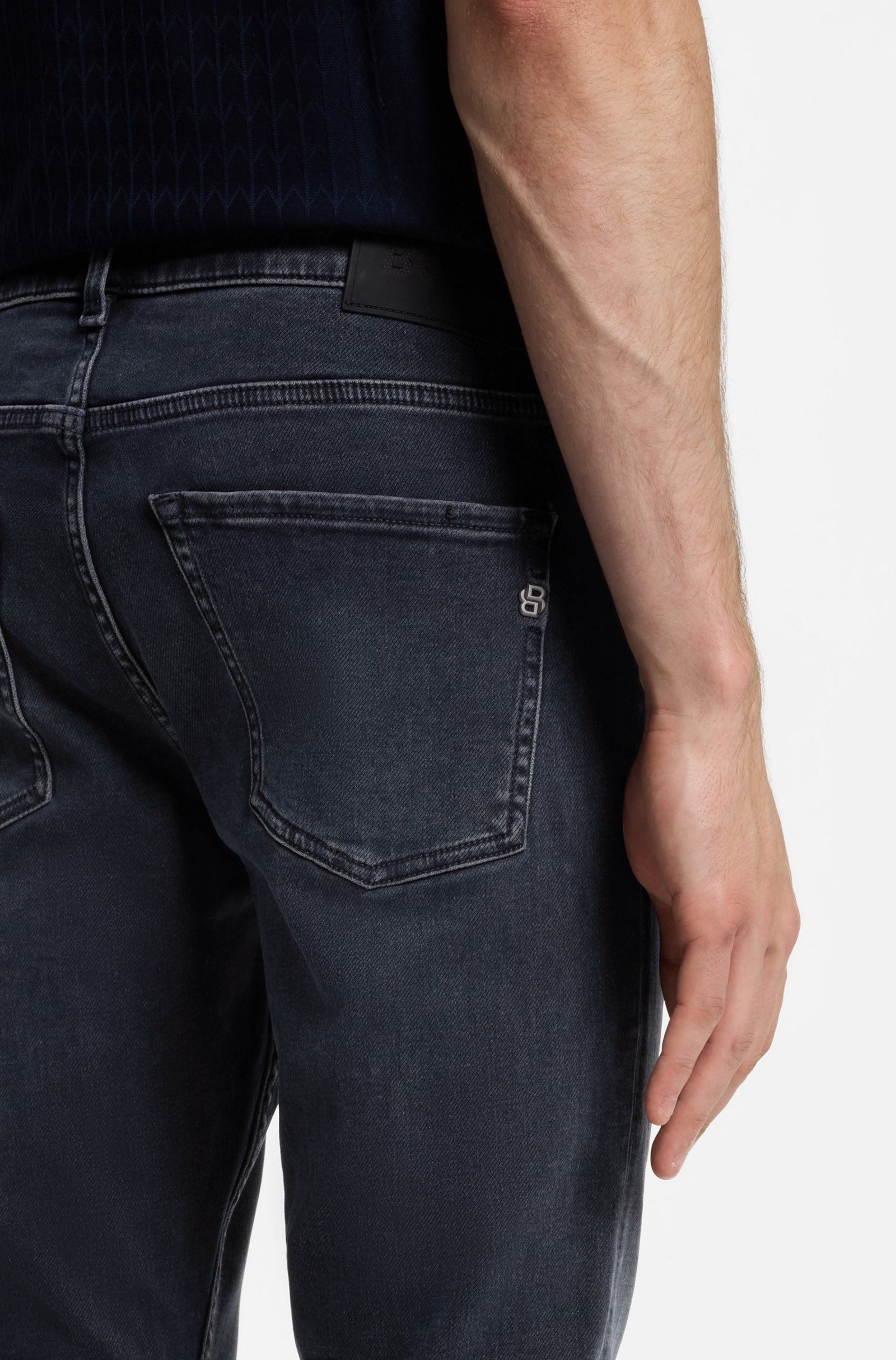 BOSS 5-Pocket-Jeans Delaware aus Knit Denim (1-tlg) – Bild 5 von 5