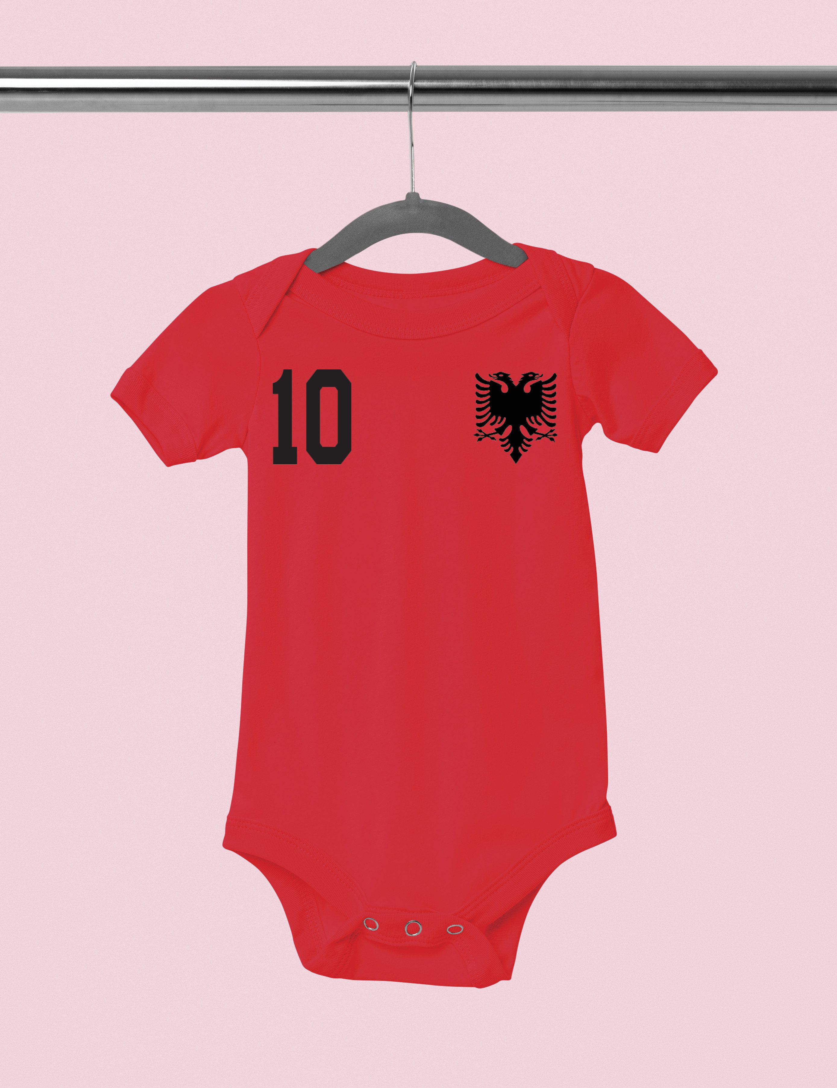 Youth Designz Kurzarmbody "Albania" Adler Fußball Kinder Baby Body Strampler Geschenk Statement mit modischen Aufdruck für Jungen und Mädchen