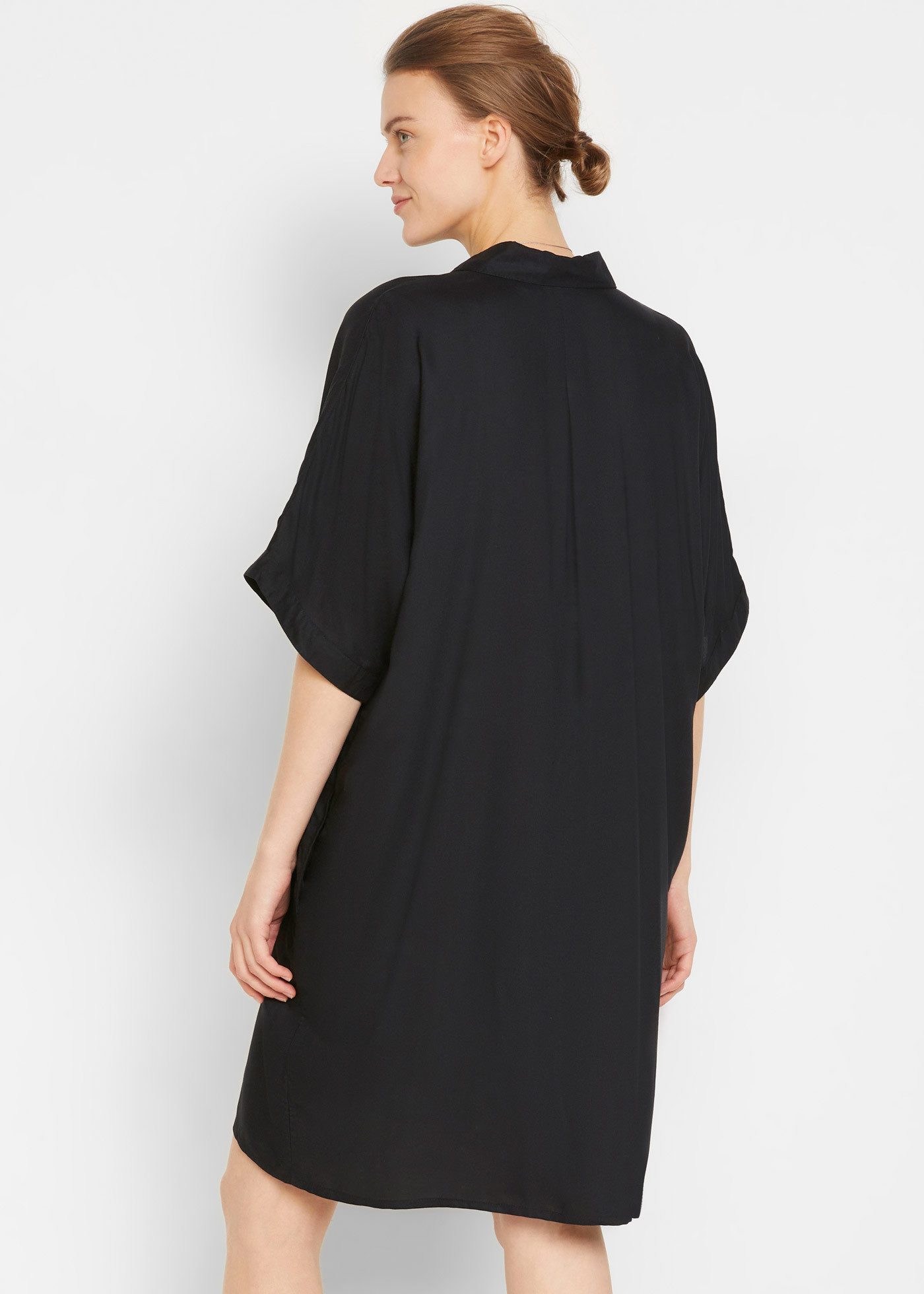 bonprix Blusenkleid für den Alltag, aus Viskose, Oversize Passform, mit Knopfleiste
