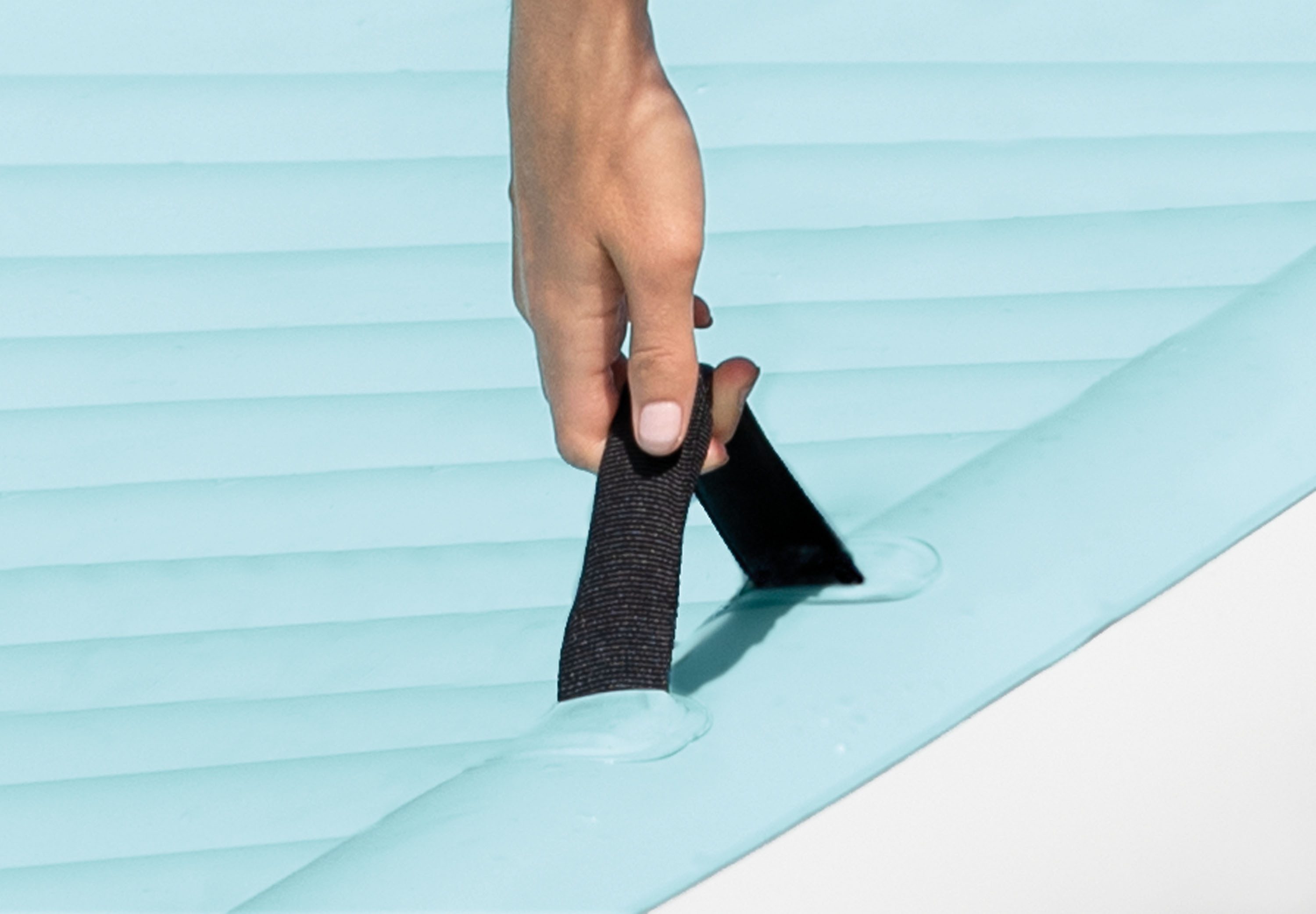 Intex Luftmatratze Water Lounge, Große Liegefläche zum Entspannen