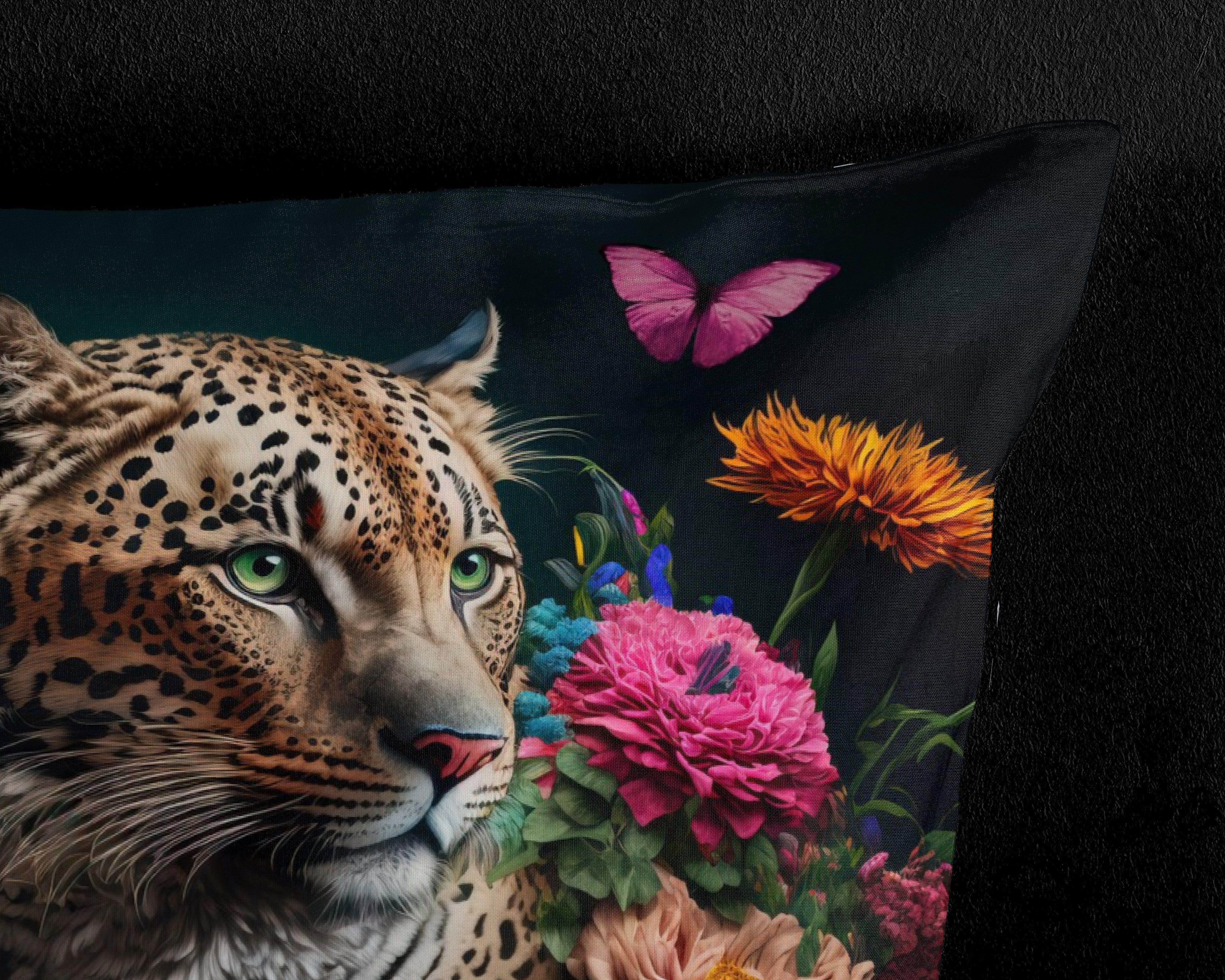 PURE luxury collection Wendebettwäsche Borra, Microfaser, 2 teilig, Mikrofaser, 135x200, Pflegeleicht, Reißverschluss, Leopard, Schwarz – Bild 4 von 5