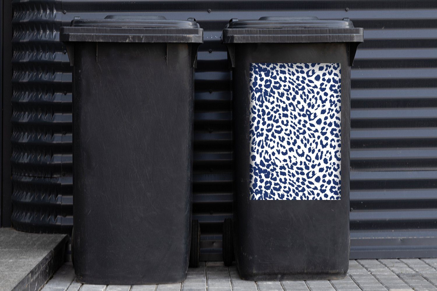 Pantherdruck Abfalbehälter - Container, St), Mülleimer-aufkleber, Wandsticker - Mülltonne, MuchoWow Sticker, Blau Weiß (1
