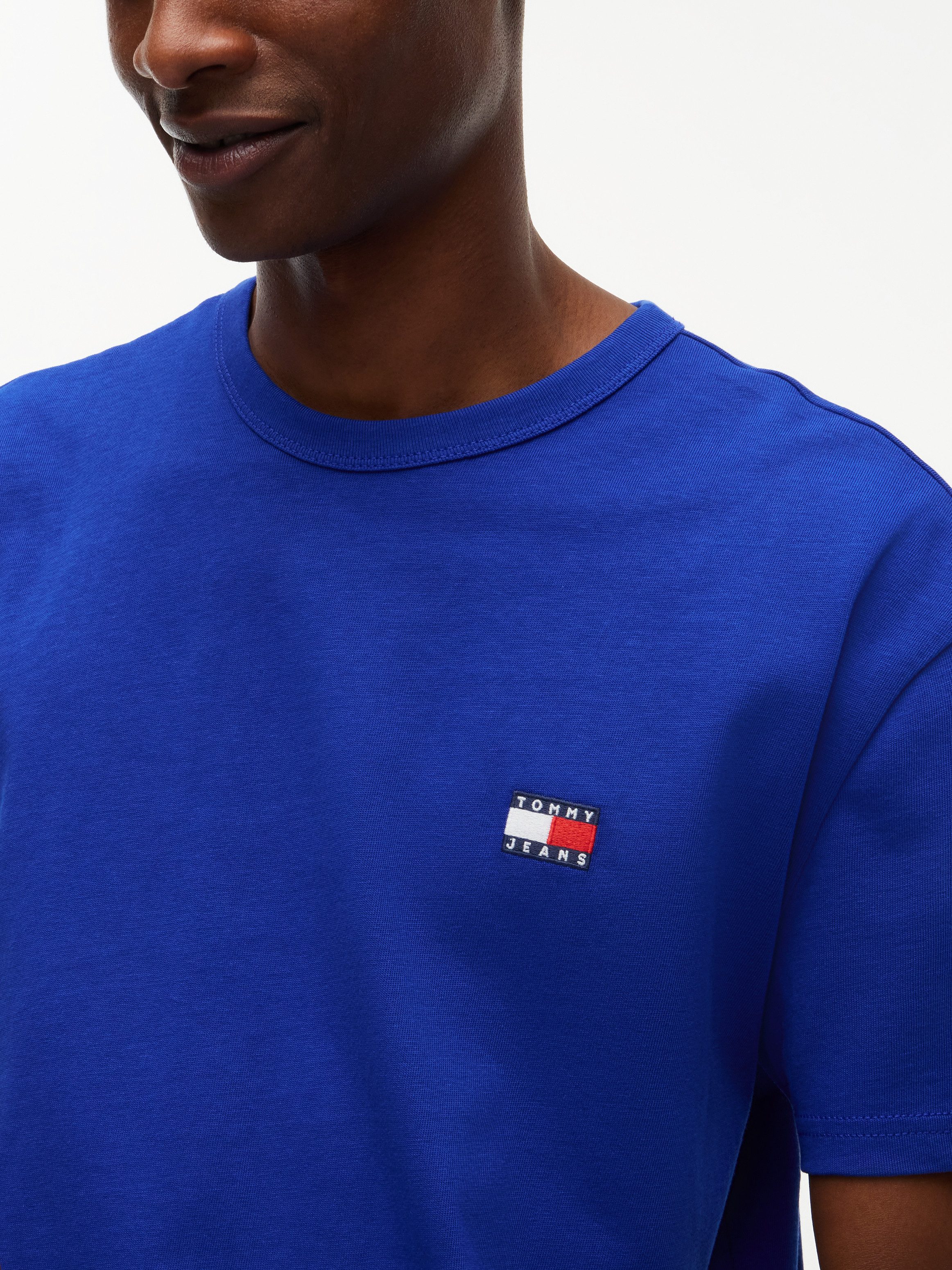 Tommy Jeans T-Shirt TJM REG BADGE TEE EXT mit Logostickerei