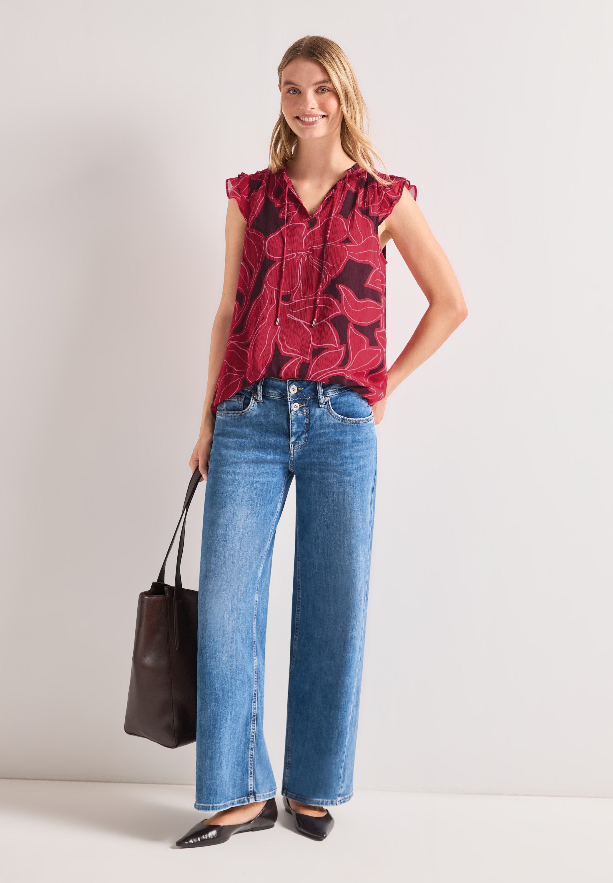 STREET ONE Blusentop weich fallende Chiffon-Qualität, ärmellos mit Rüschen, V-Ausschnitt