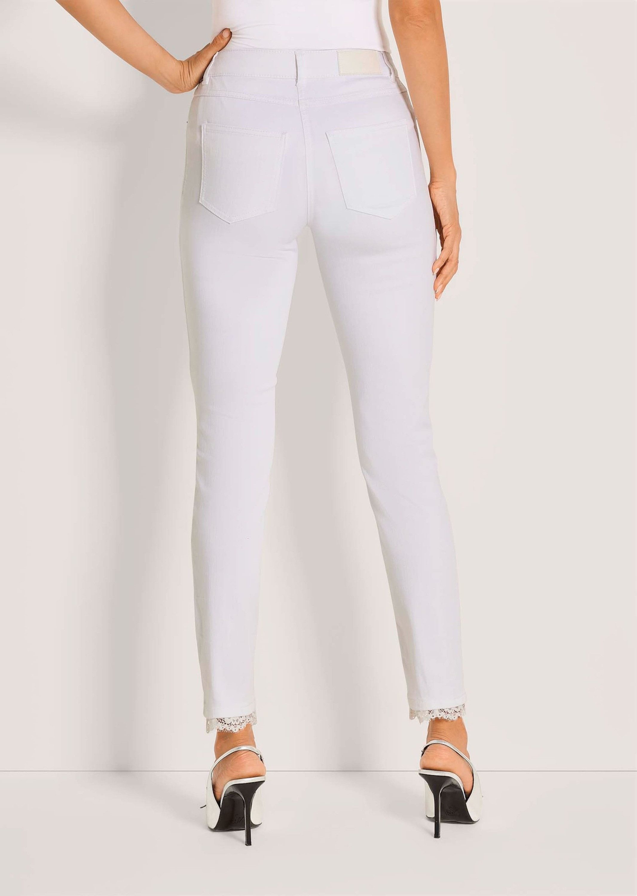 MADELEINE Gerade Jeans Slim Fit Five-Pocket-Hose Schmaler Schnitt mit Spitzenakzent am Saum
