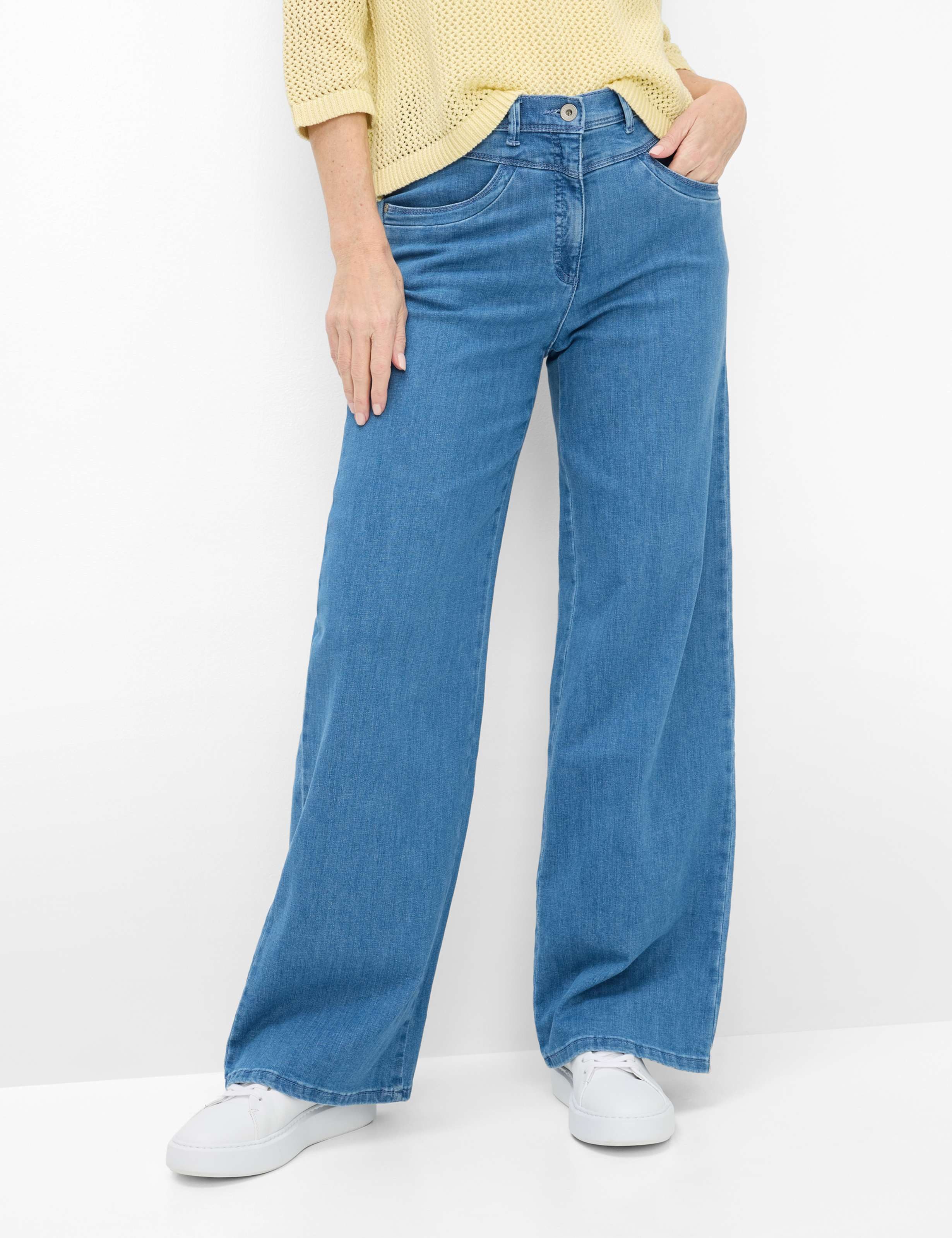RAPHAELA by BRAX 5-Pocket-Jeans Style LAURA FLARED