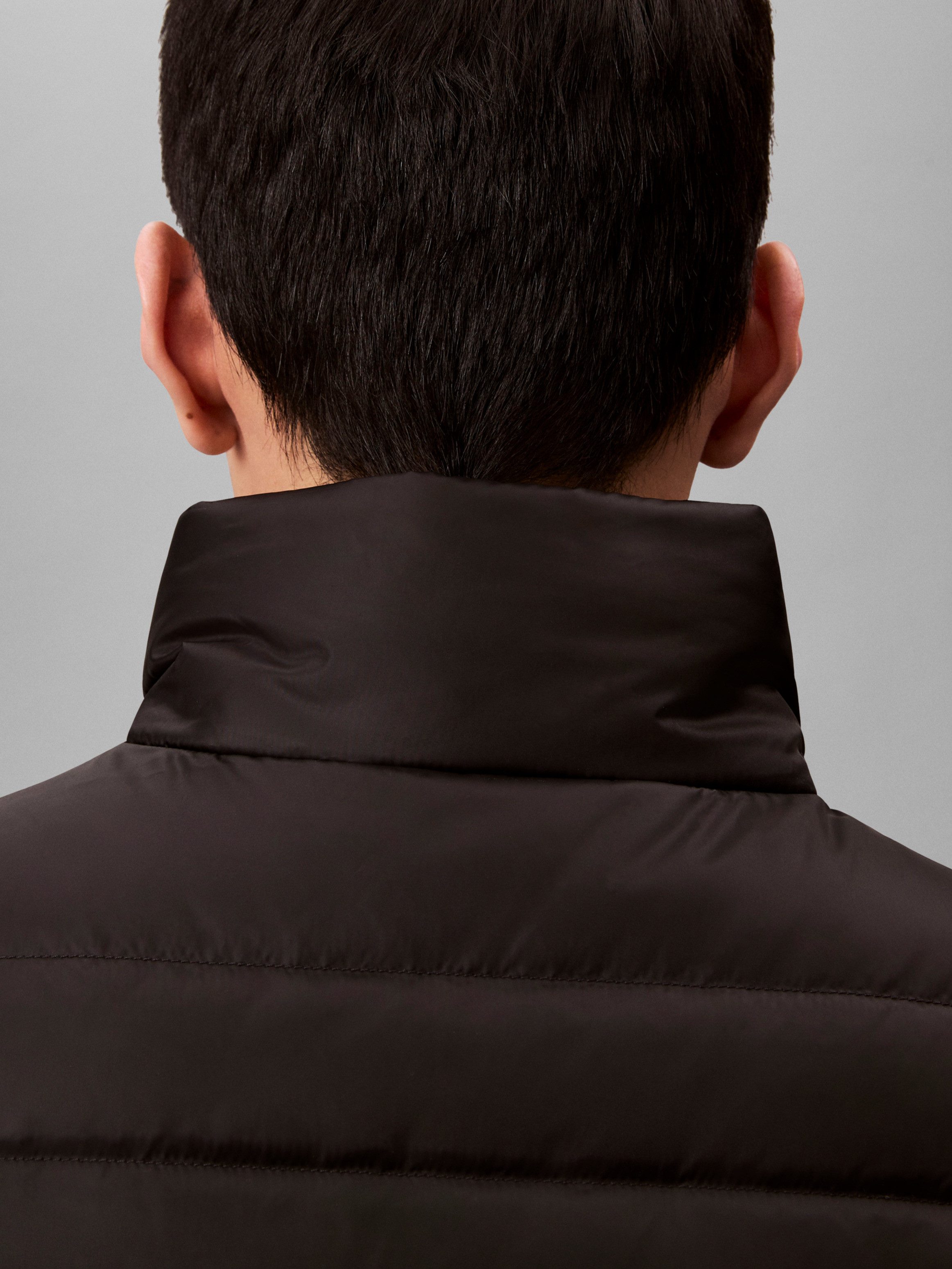 Calvin Klein Jeans Steppweste SLVLSS LT WT NYLON PUFFER VEST Mit Rundhalsausschnitt – Bild 4 von 5