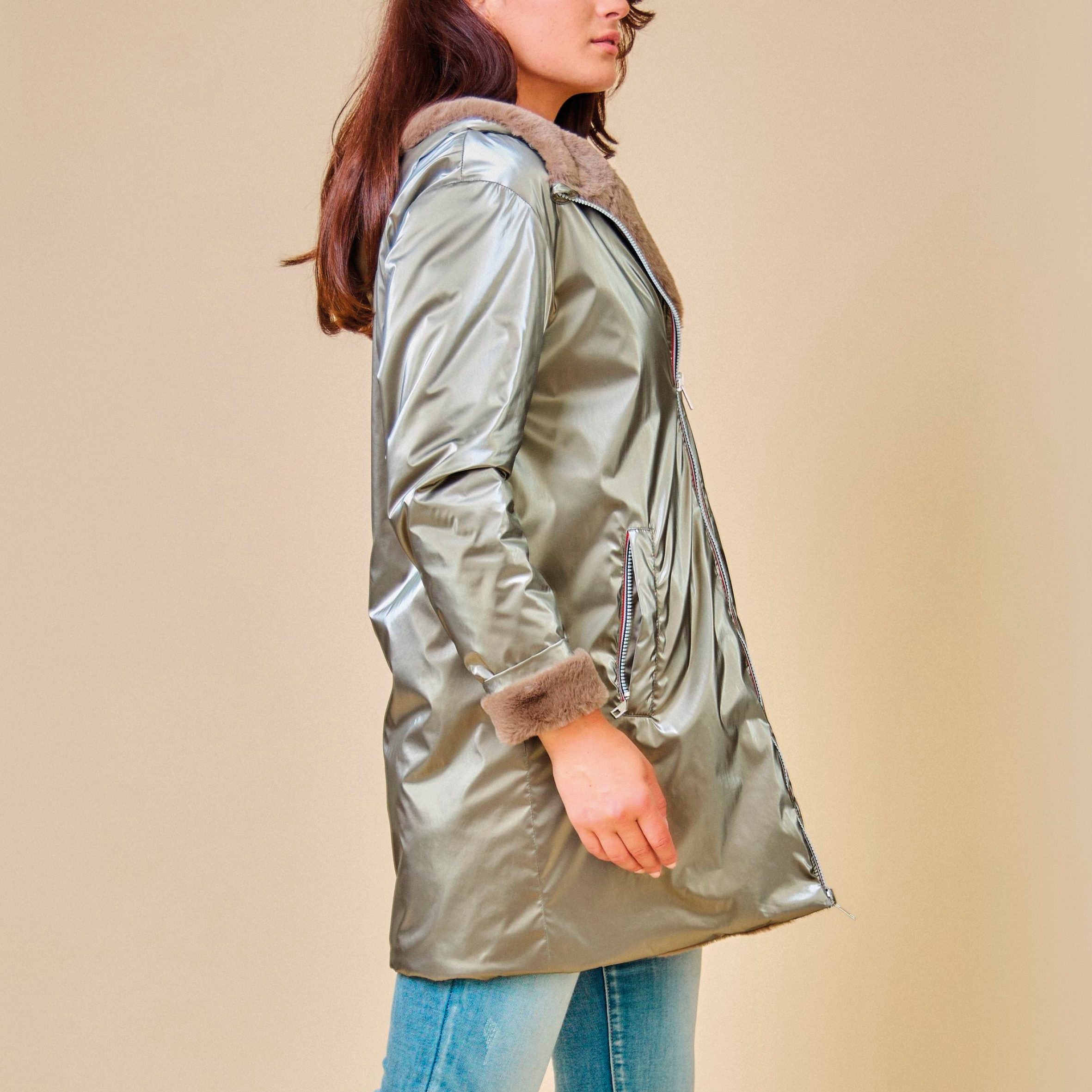 30seven Parka beheizter wendbarer Parka mit Kapuze - Farbe Grün & Beige 7,4V Set inkl. Akku & Ladegerät