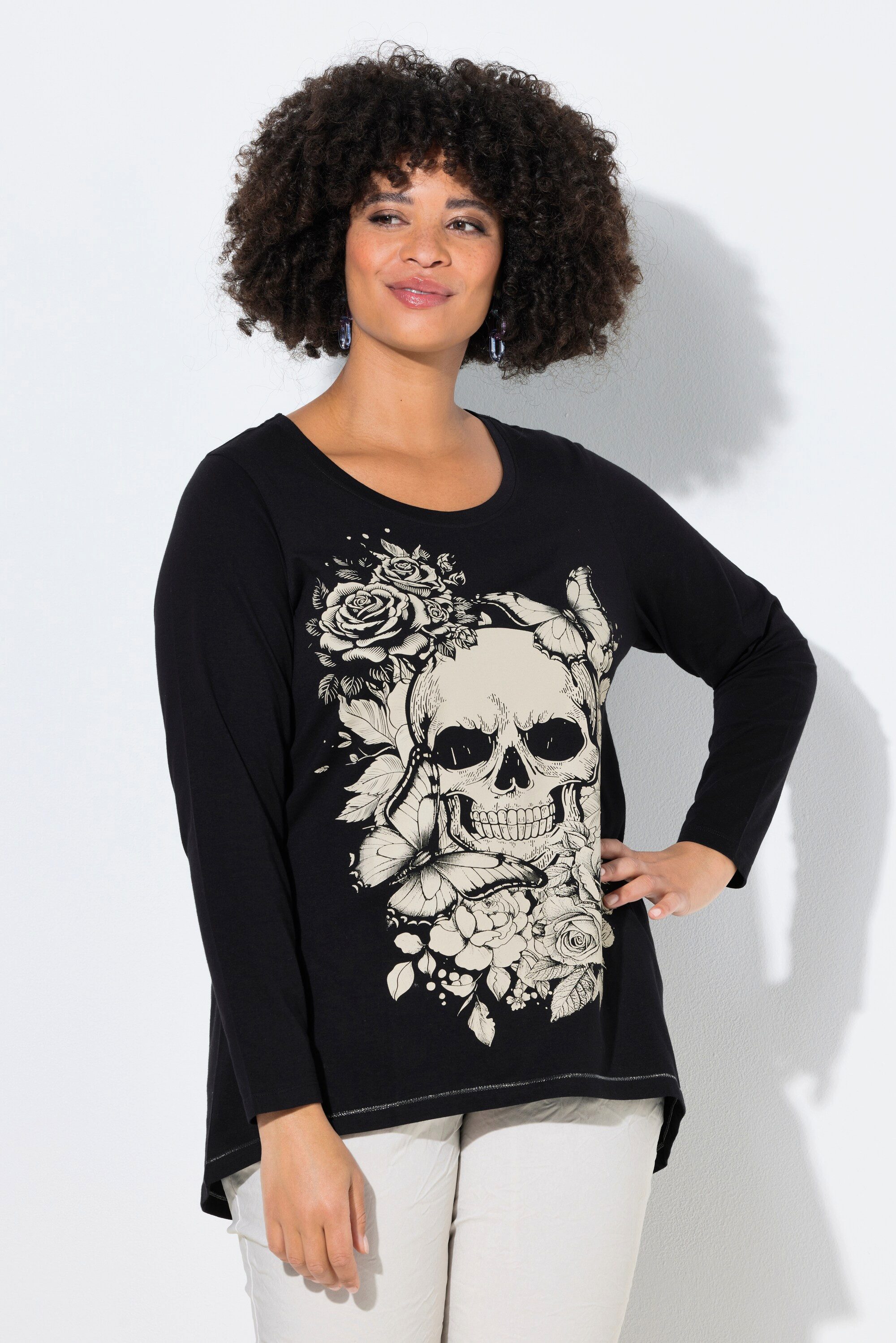 T-Shirt T-Shirt längere A-Linie Totenkopf Glitzernähte