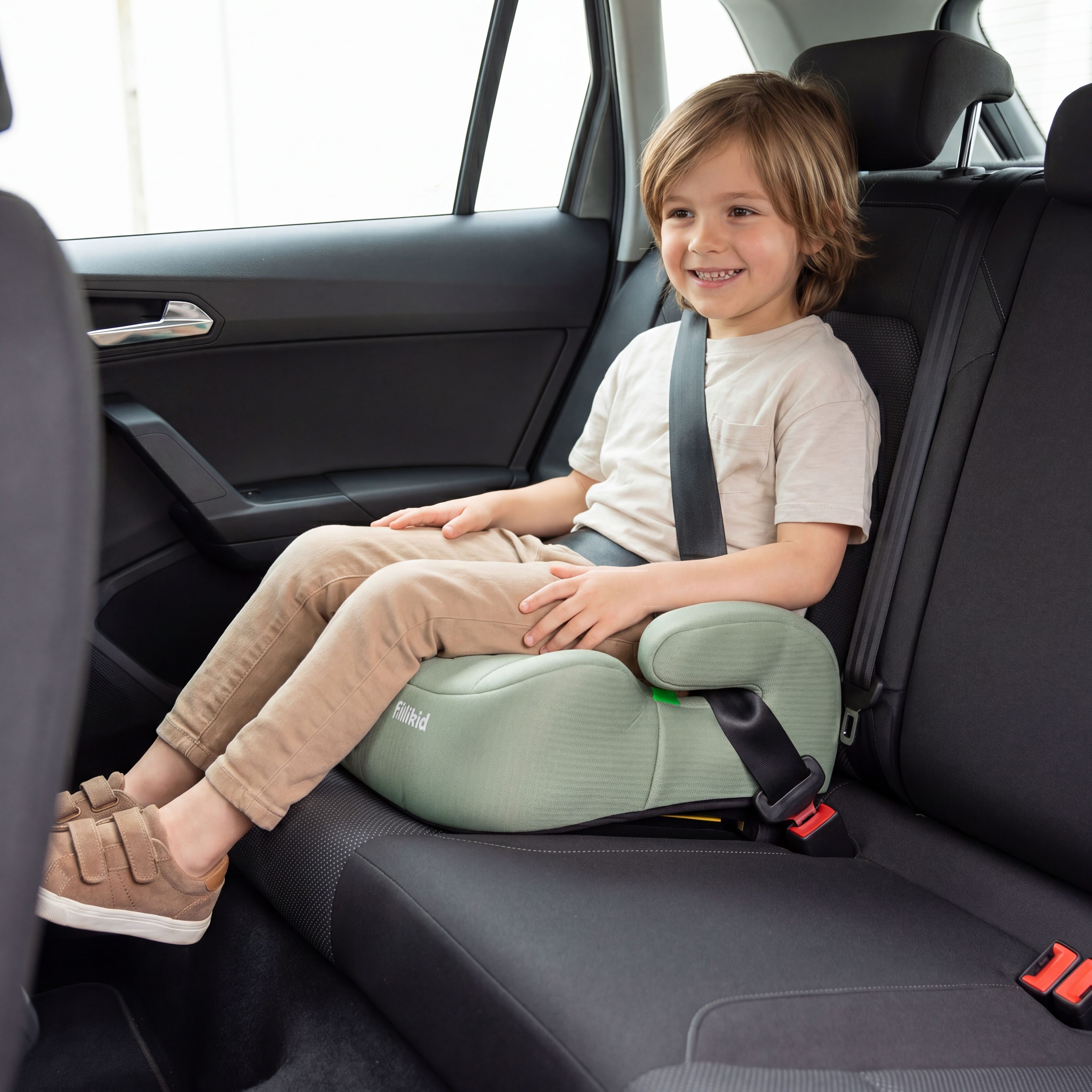 Fillikid Kindersitzerhöhung Flip Deluxe, Auto mit verstellbarem Iso-Fix, ab: ab 6 Jahren, bis: bis 12 Jahre, ab: 125 cm, bis: 150 cm, mit Flaschenhalter